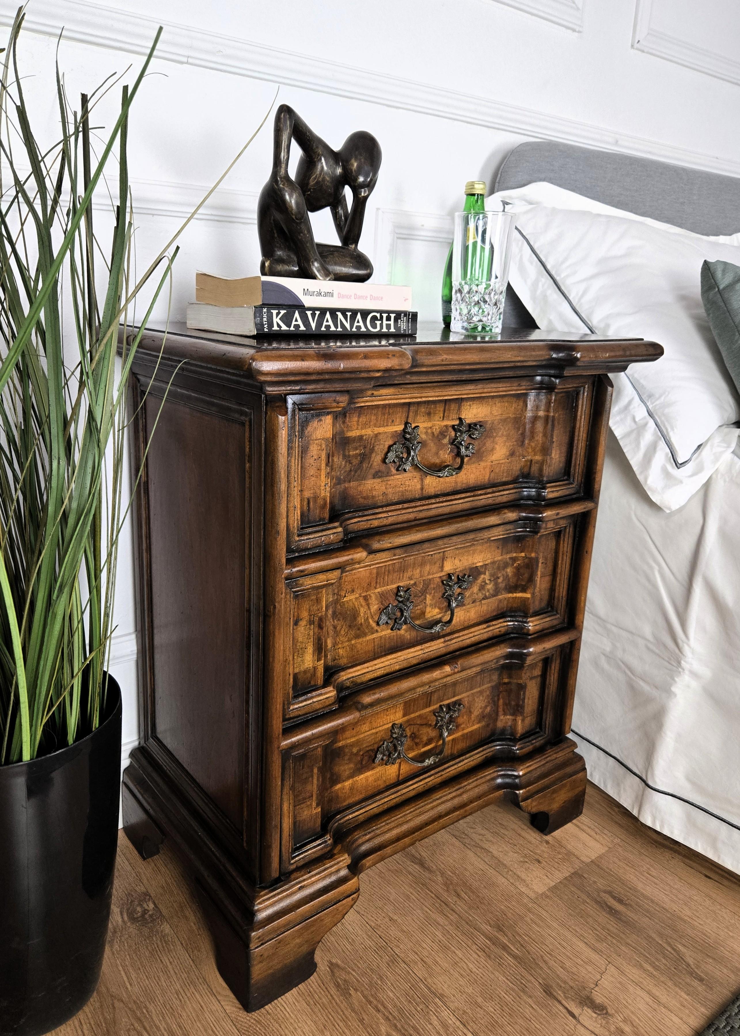 Belle Époque Pair of Italian Louis XIV Style Rustic Wood Night Stands Bed or Side Tables For Sale