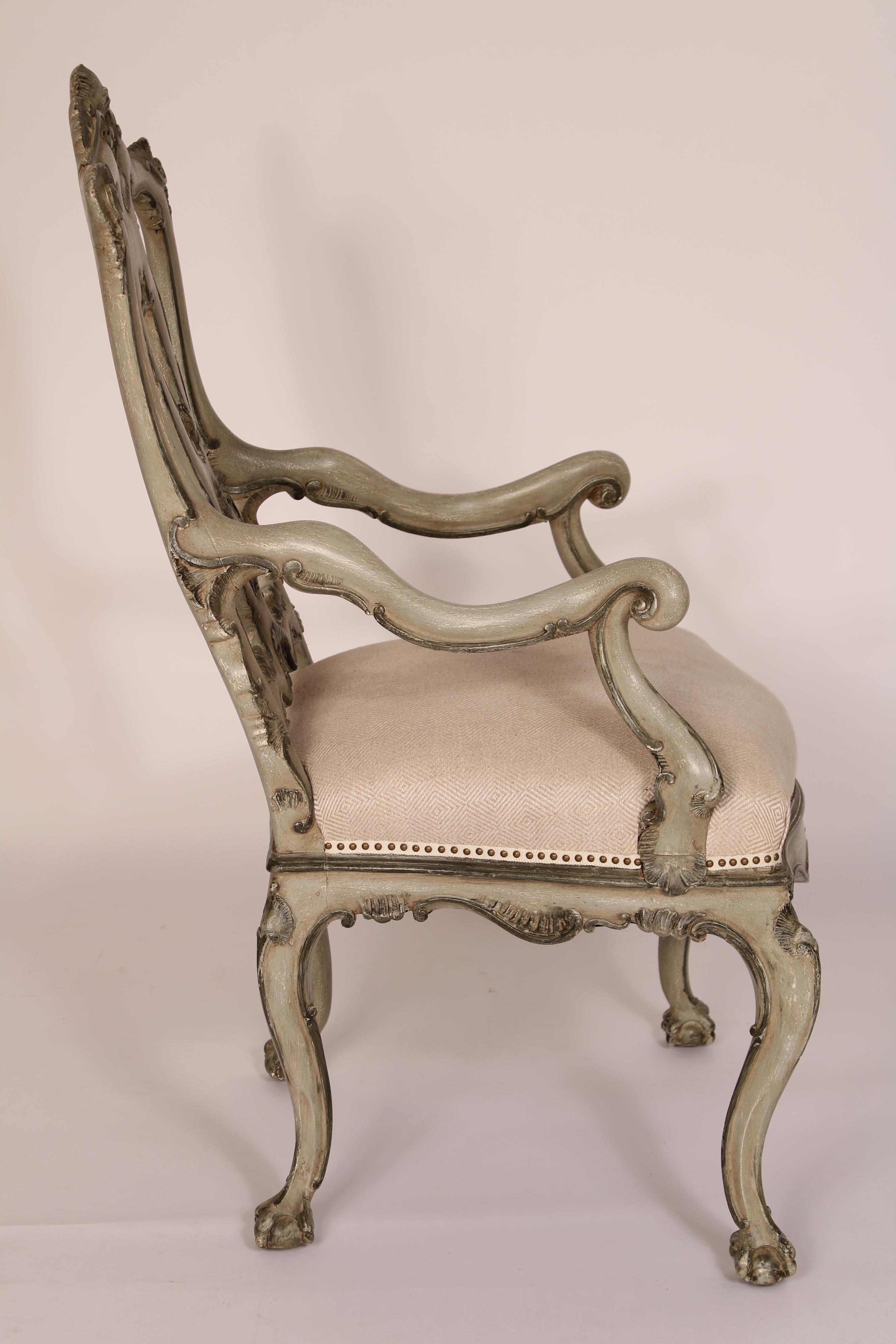 Tissu d'ameublement Pair of Italian Louis XV Style Grisaille Painted Armchairs en vente