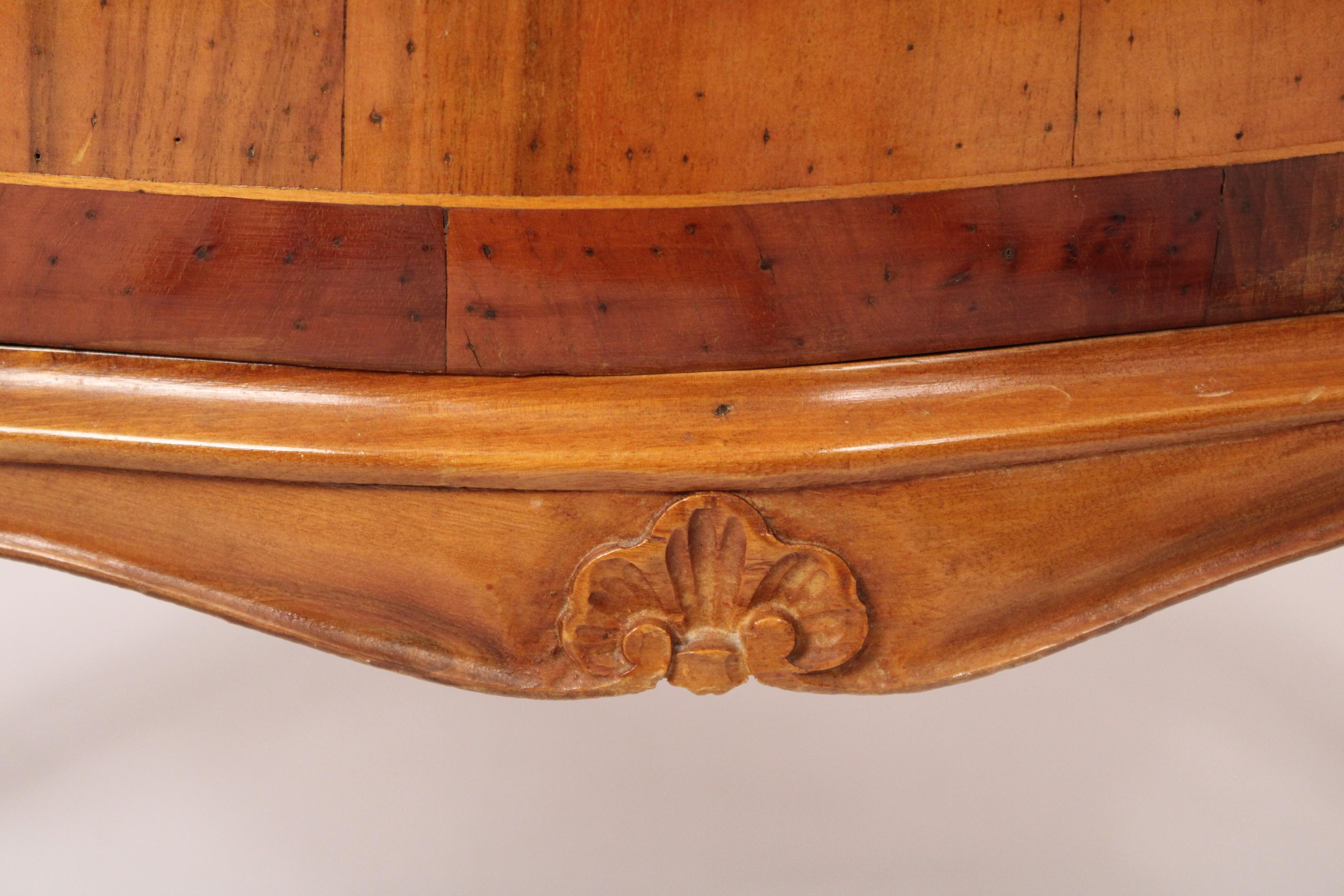 Pair of Italian Louis XV style Olive Wood Bombe Commodinis 5