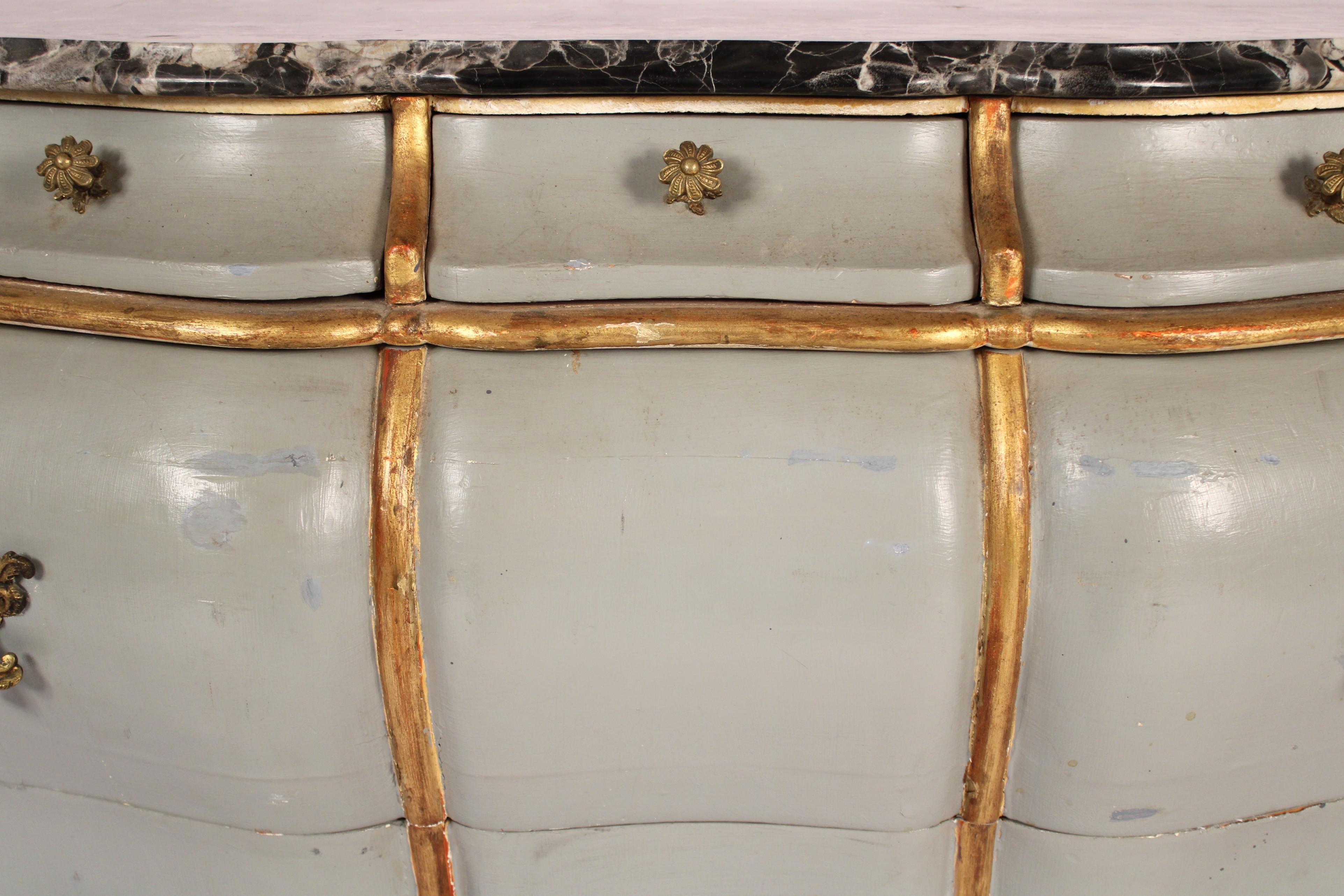 Pair of Italian Louis XV Style Painted and Gilt Decorated Bombe Commodes 8