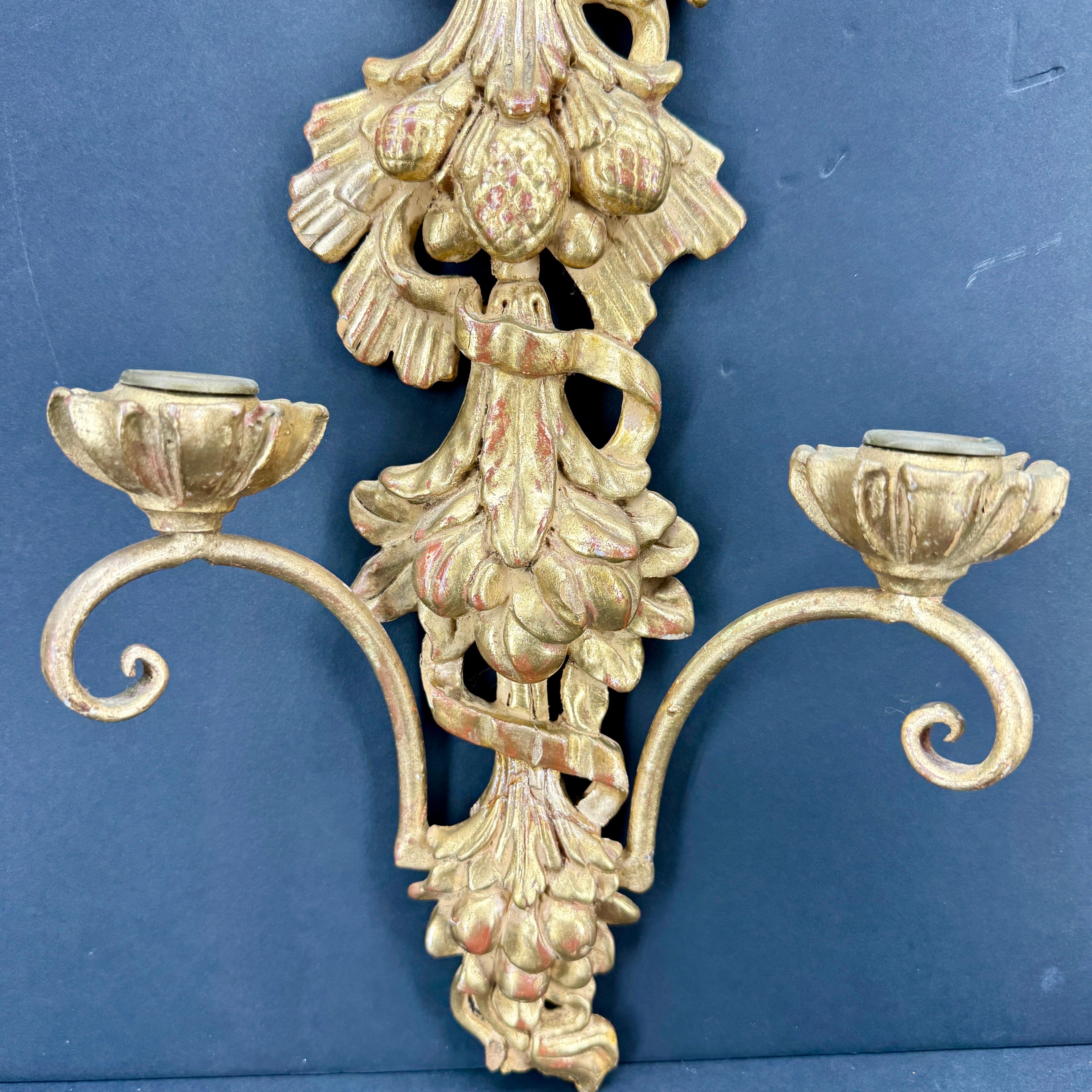 Pair of Italian Louis XVI Giltwood Wall Sconces Appliques For Sale 11