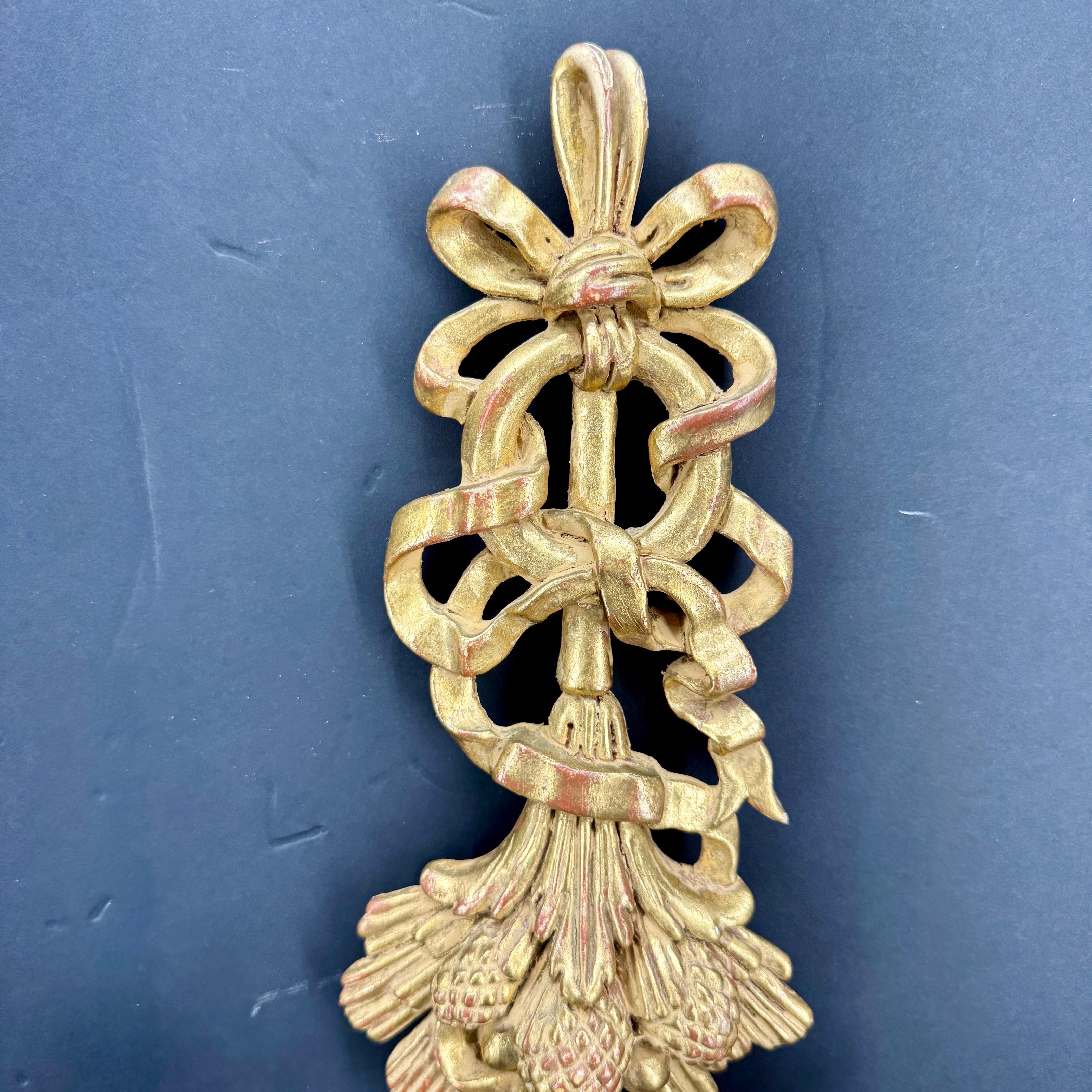 Pair of Italian Louis XVI Giltwood Wall Sconces Appliques For Sale 1