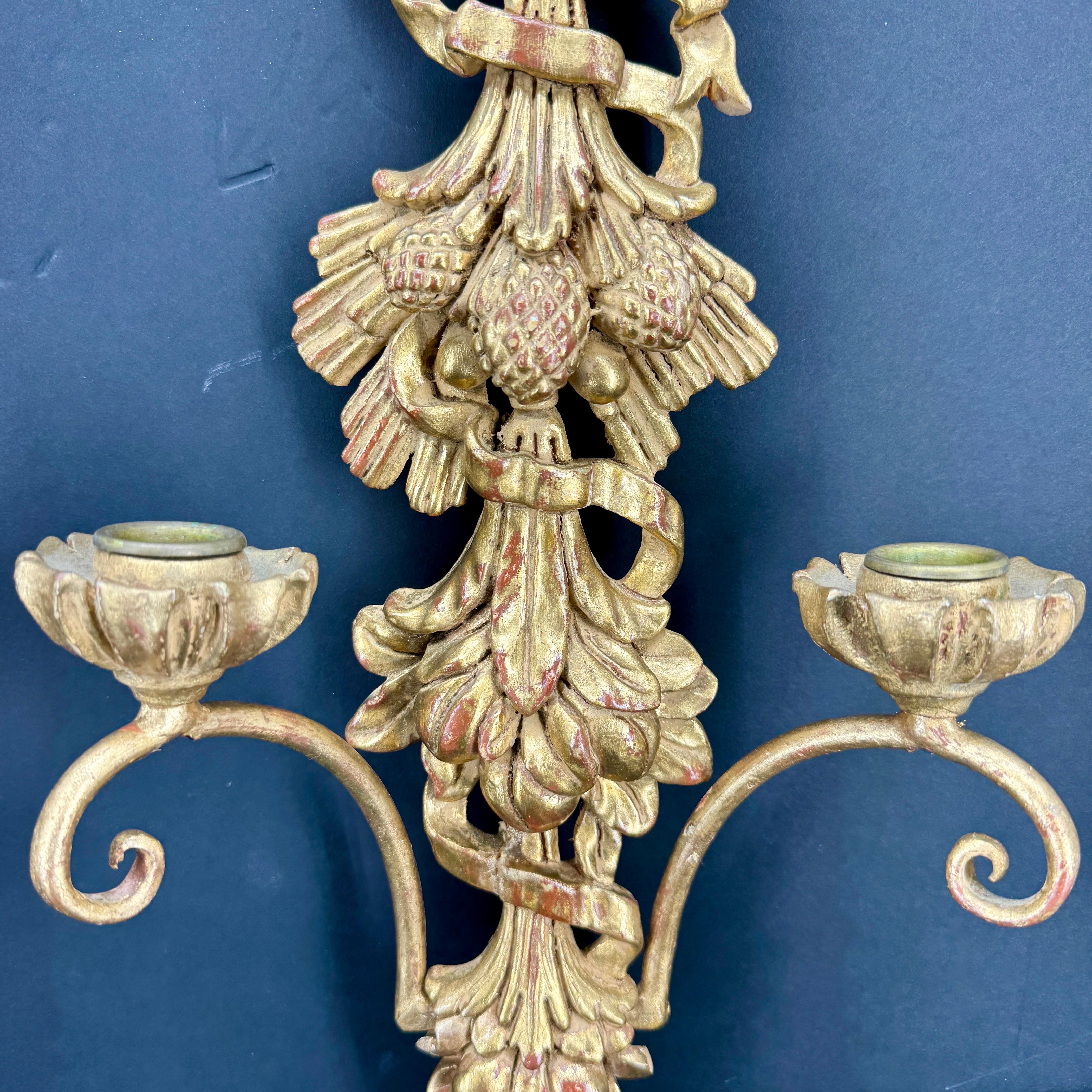 Pair of Italian Louis XVI Giltwood Wall Sconces Appliques For Sale 2