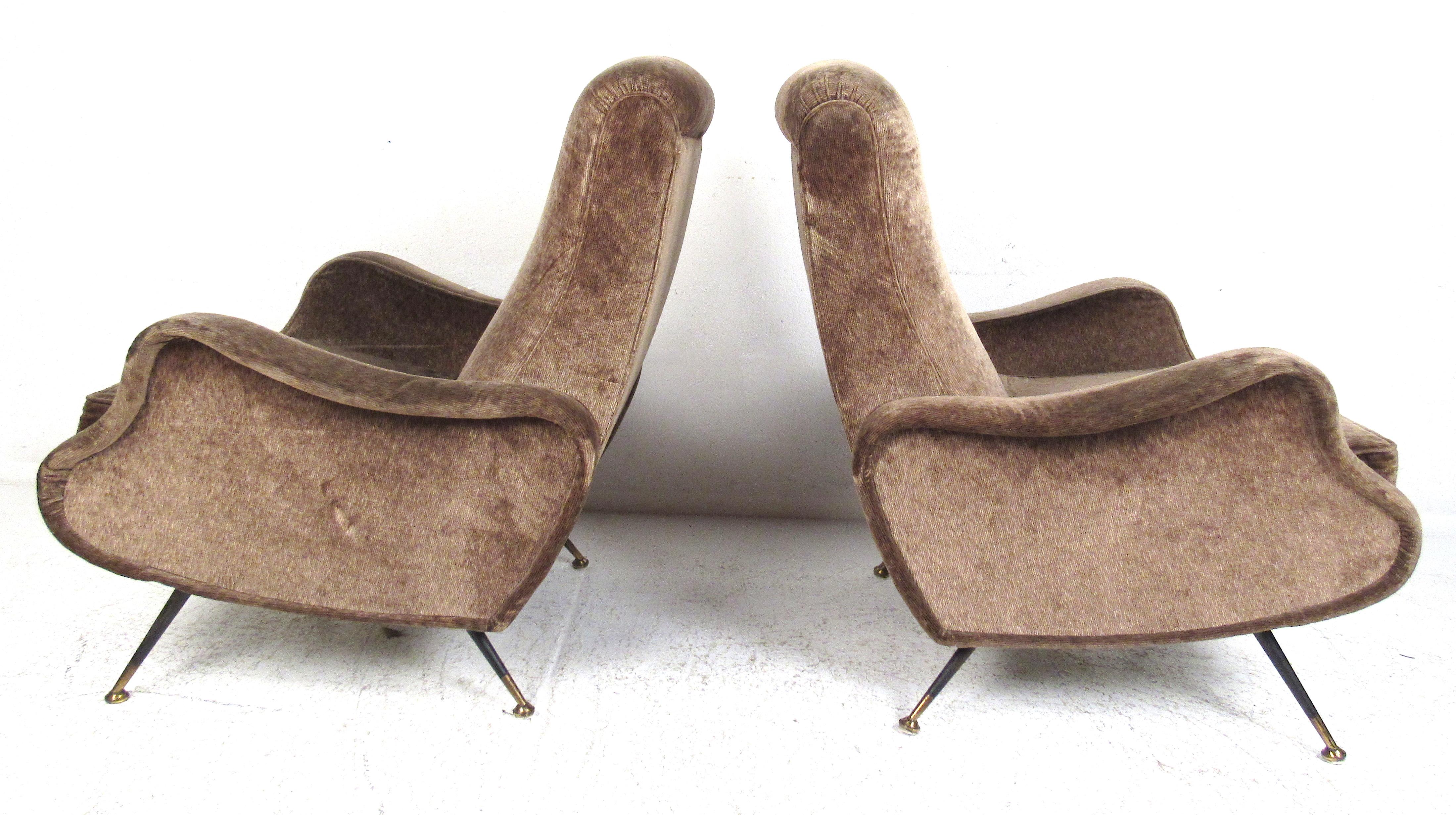 Mid-Century Modern Pair of Italian Lounge Chairs after Marco Zanuso