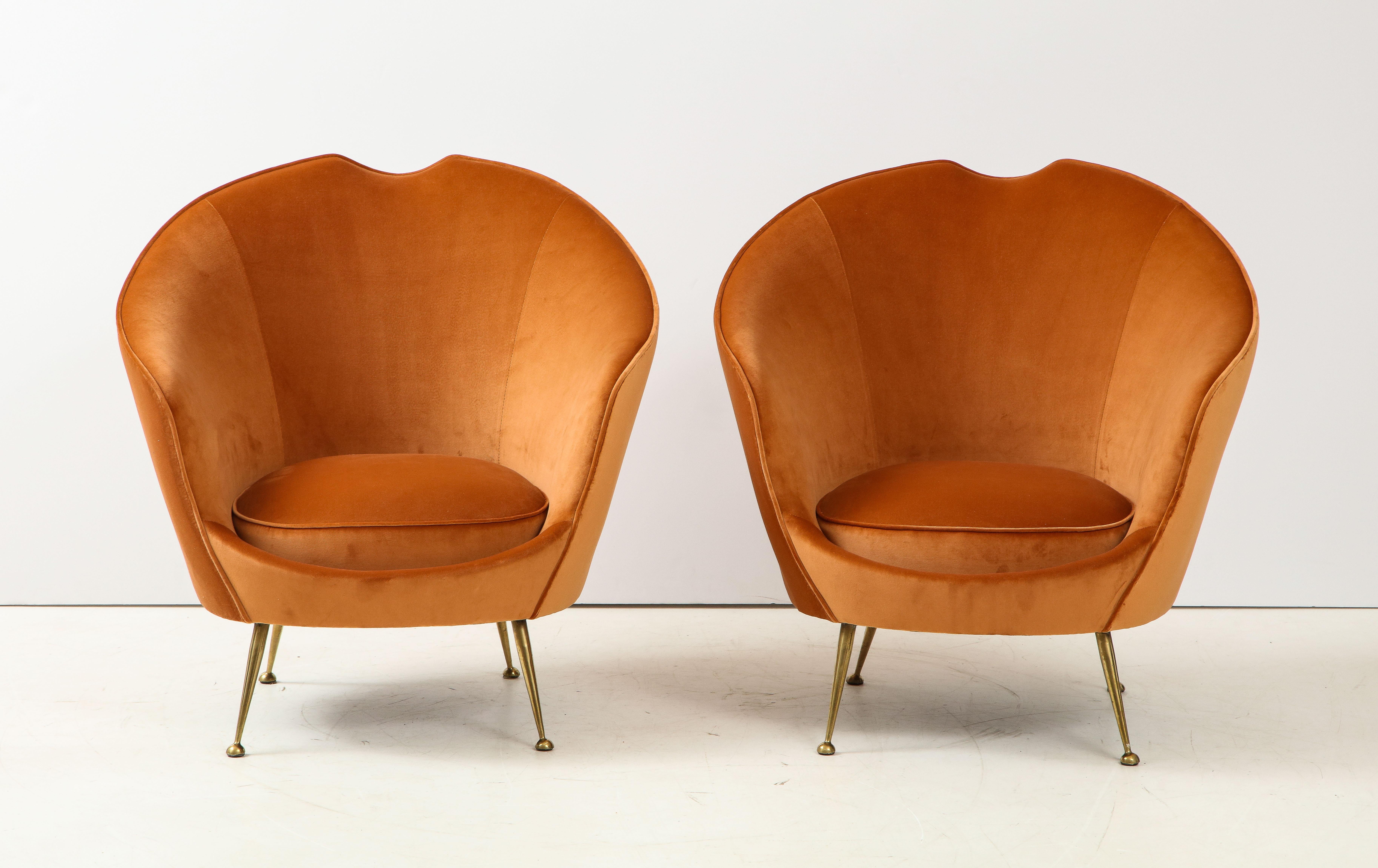 Pair of Italian Lounge Chairs and Matching Stools by I.S.A. Bergamo In Good Condition In New York, NY
