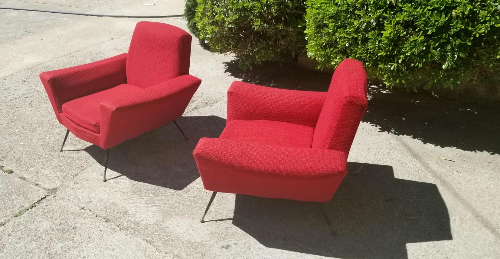 Pair of Italian chairs original condition M538 by Studio APA for Lenzi Italy.