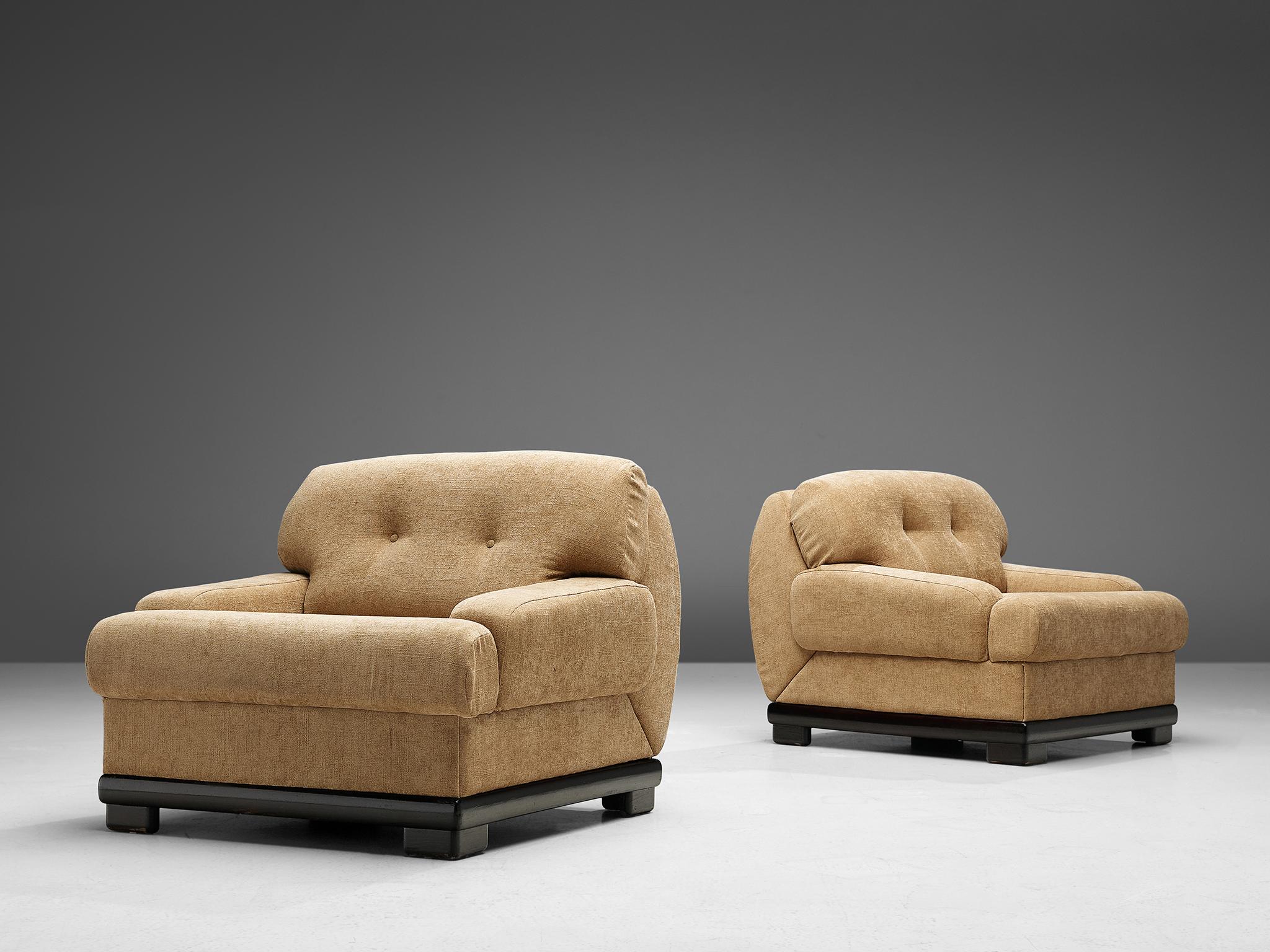 Mid-Century Modern Pair of Italian Lounge Chairs