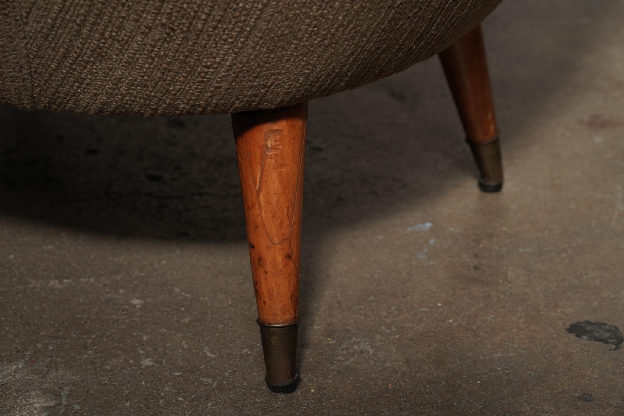 Paar italienische Lounge-Stühle (Holz) im Angebot