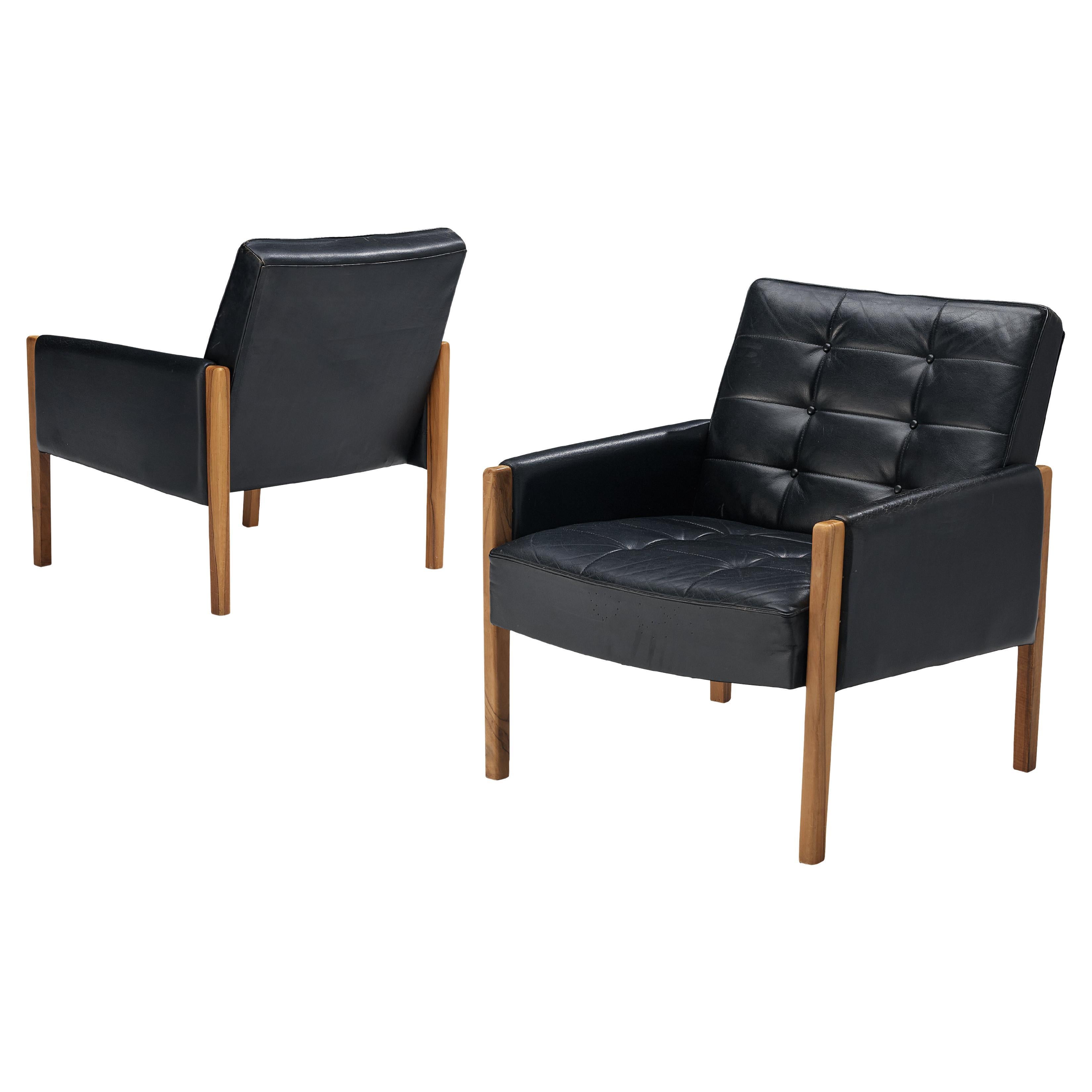 Pair of Italian Lounge Chairs in Black Leather and Stained Walnut For Sale