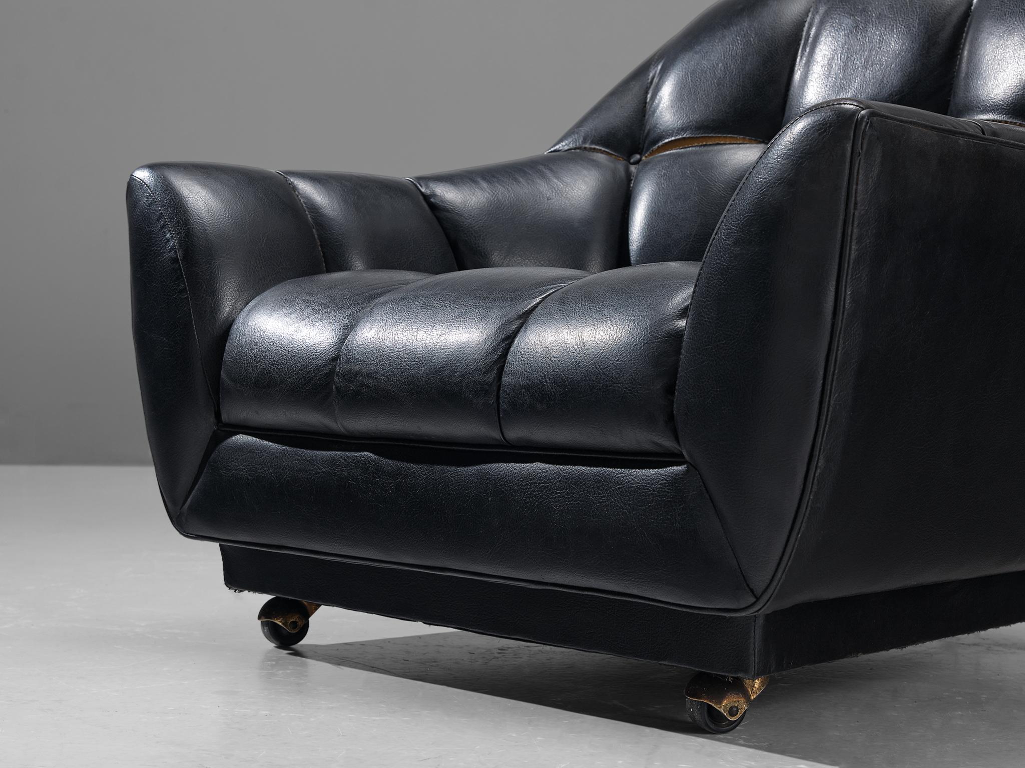 Mid-20th Century Italian Pair of Lounge Chairs in Black Leather For Sale