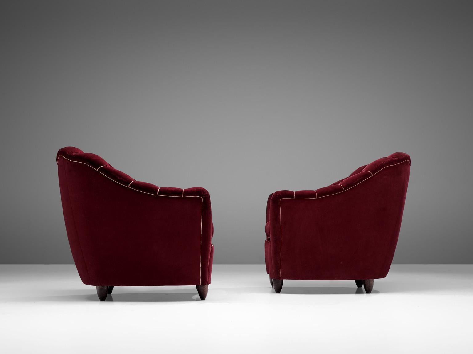 Mid-Century Modern Pair of Italian Lounge Chairs in Bordeaux Velvet