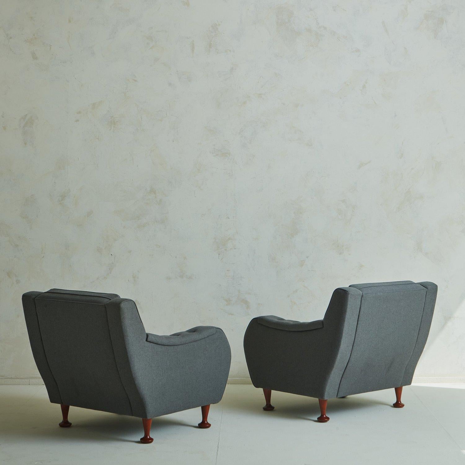 Late 20th Century Pair of Italian Lounge Chairs in Gray Wool In the Style of Angelo Mangiarotti, 1
