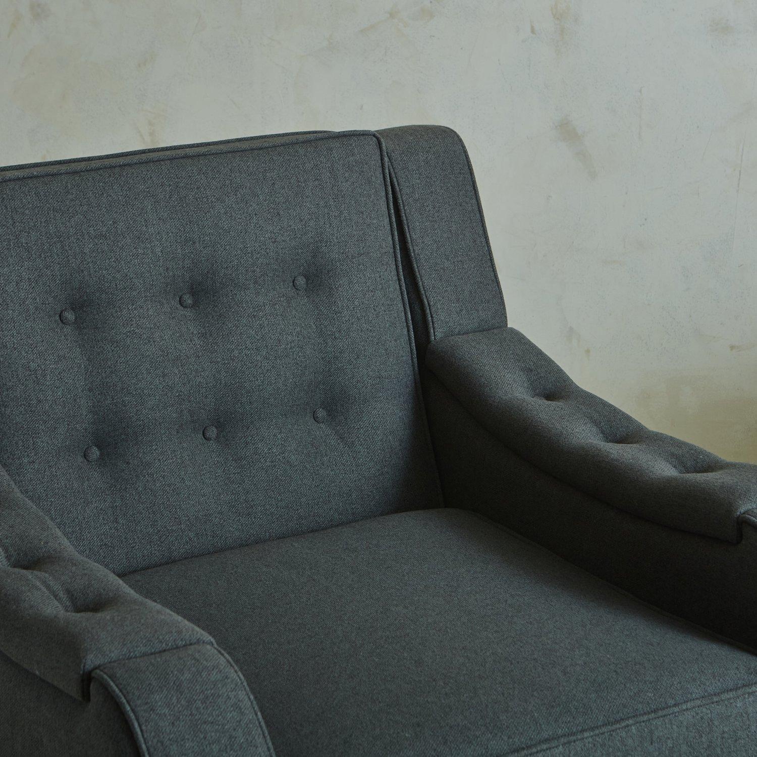 Pair of Italian Lounge Chairs in Gray Wool In the Style of Angelo Mangiarotti, 1 1