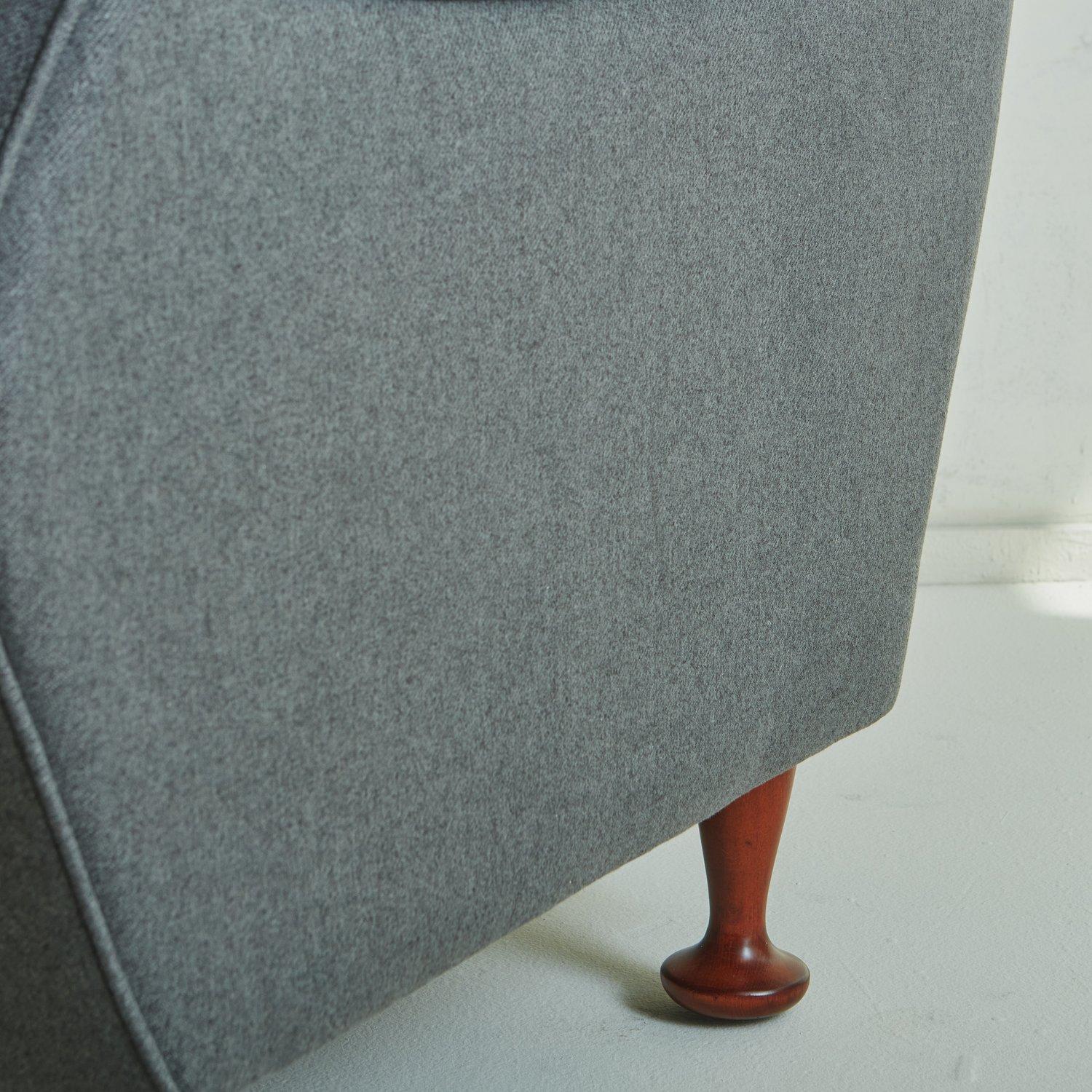 Pair of Italian Lounge Chairs in Gray Wool In the Style of Angelo Mangiarotti, 1 4