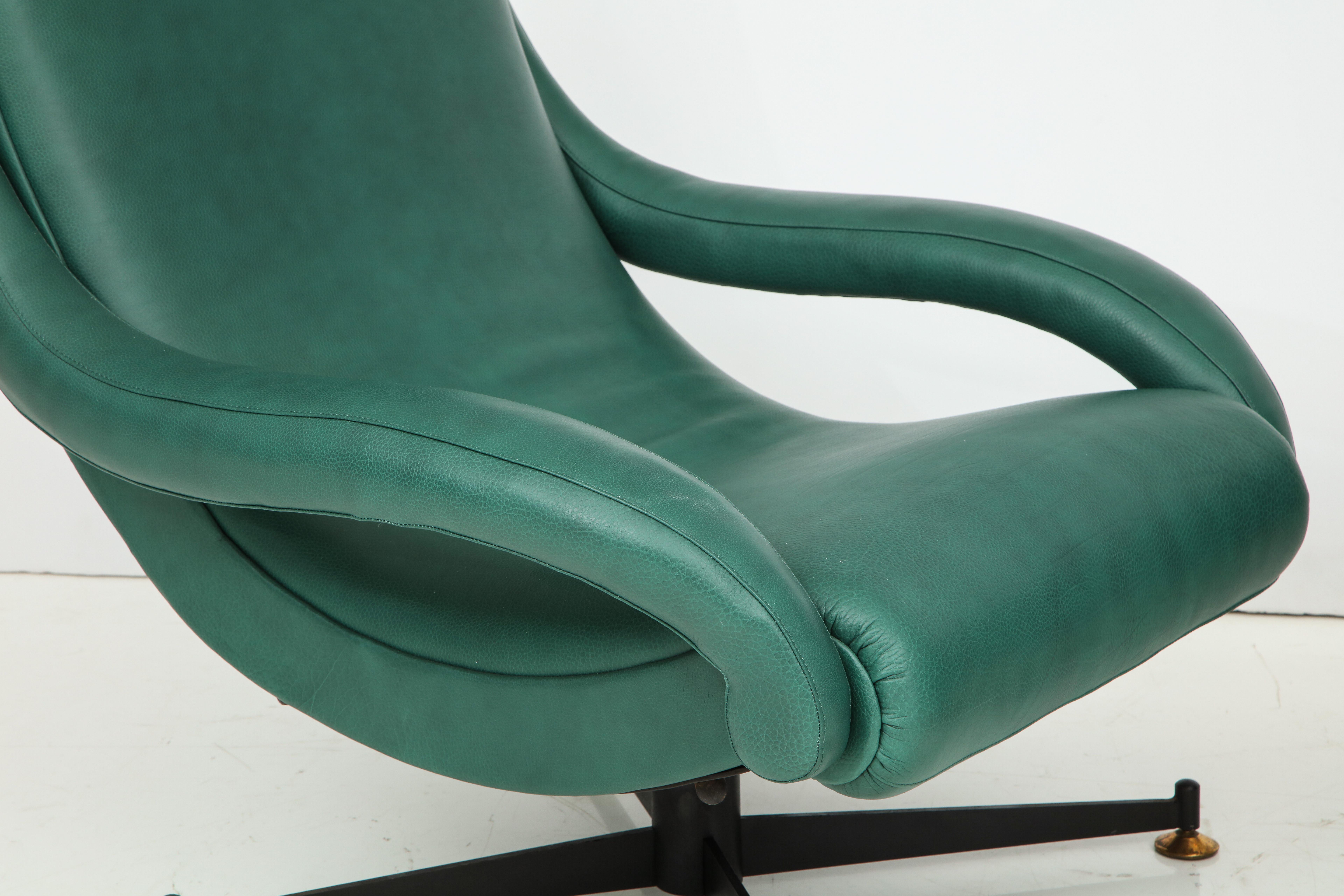 Pair of Lounge Chairs in Gucci Green Leather by Radice for Lenzi, c. 1950, Italy 7