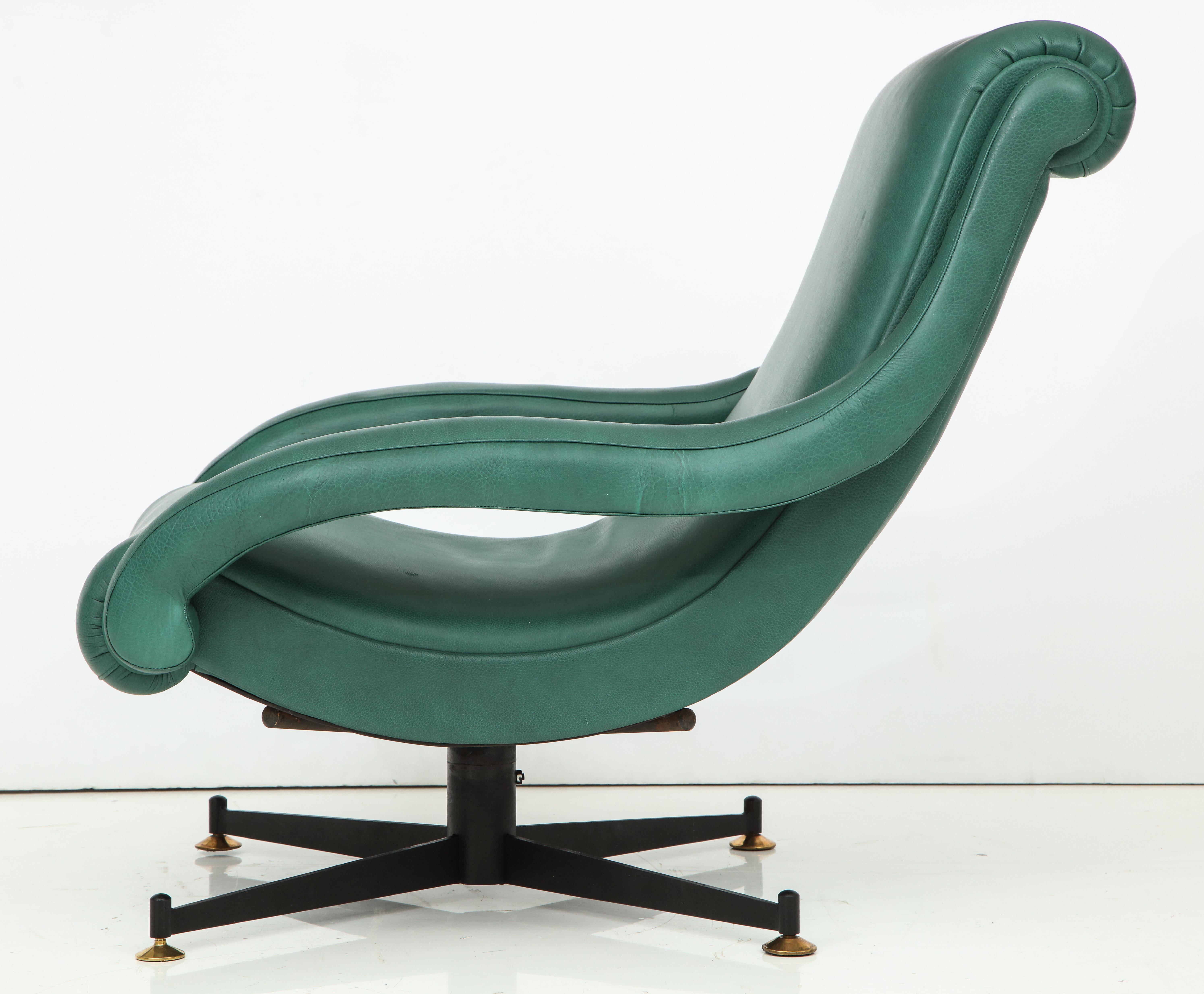 Pair of Lounge Chairs in Gucci Green Leather by Radice for Lenzi, c. 1950, Italy In Good Condition In New York, NY