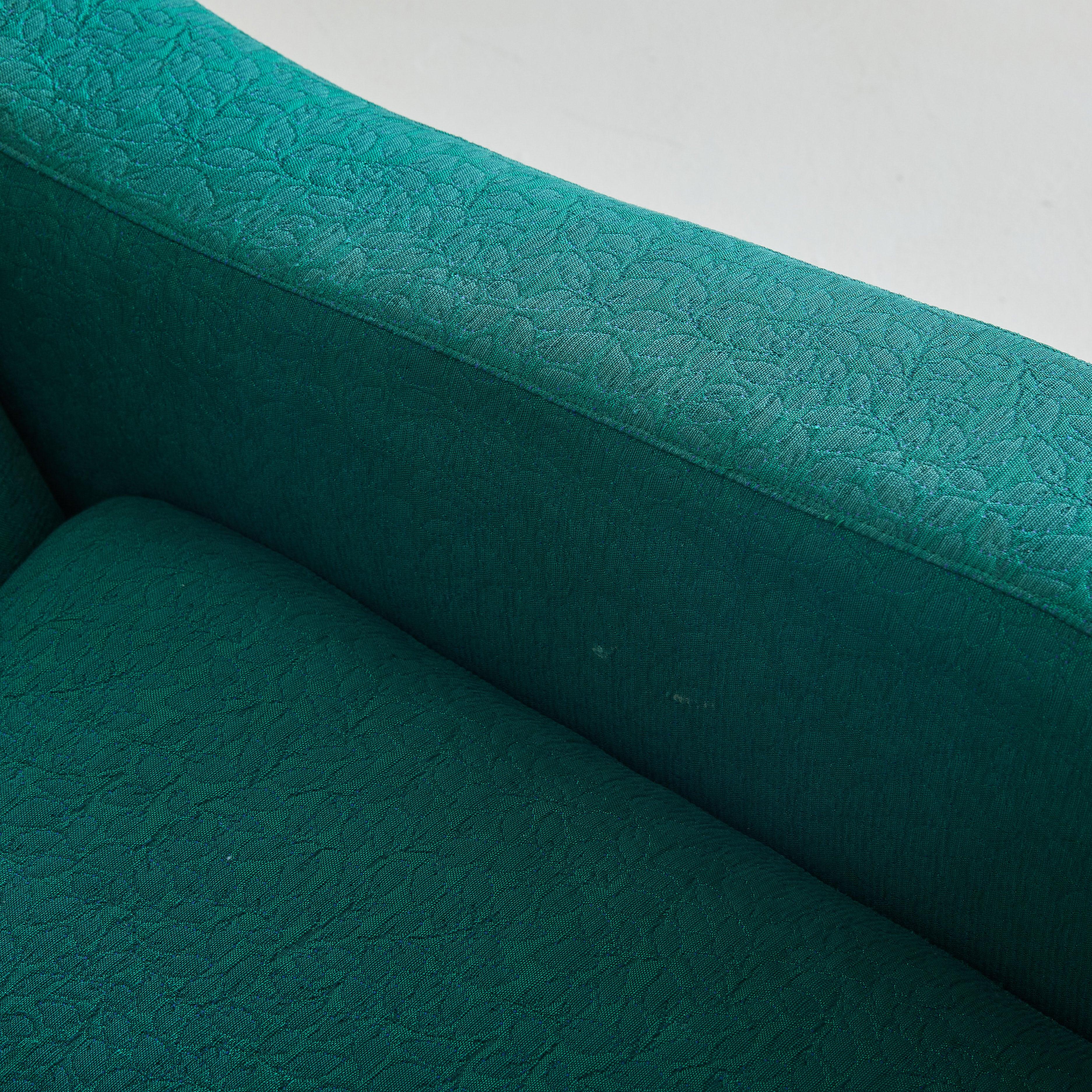 Mid-20th Century Pair of Italian Lounge Chairs in Original Green Upholstery, 1960s For Sale