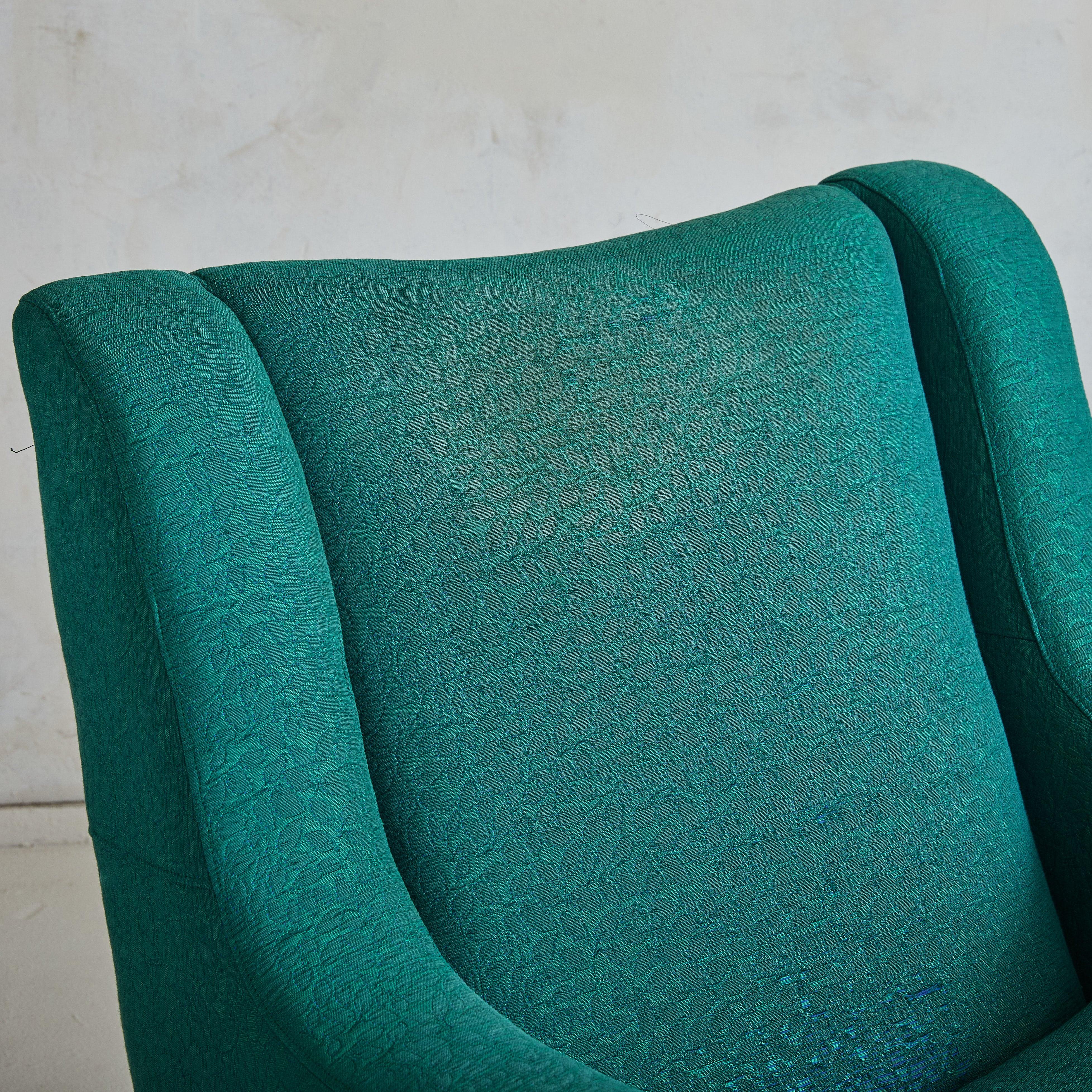 Pair of Italian Lounge Chairs in Original Green Upholstery, 1960s For Sale 1