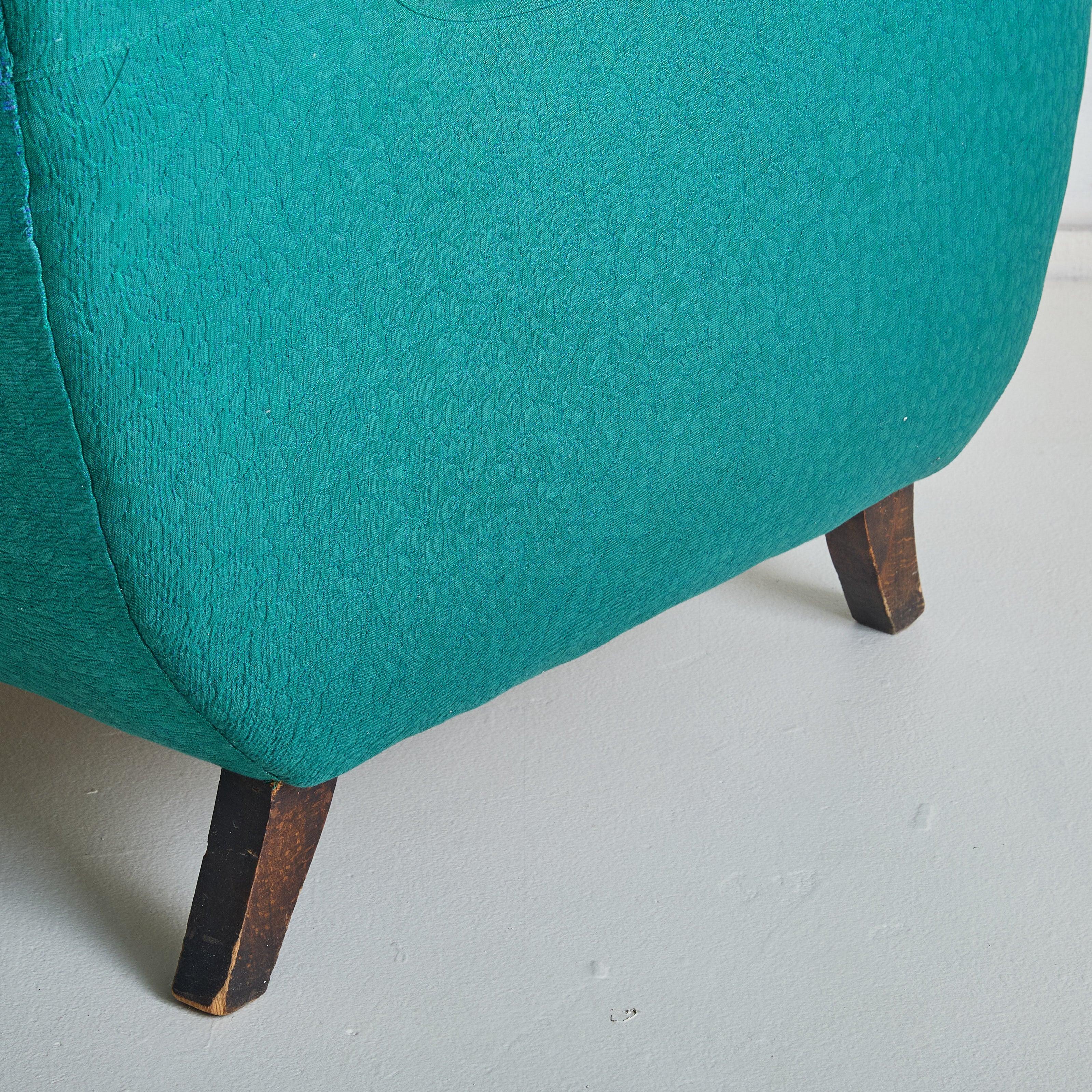 Pair of Italian Lounge Chairs in Original Green Upholstery, 1960s For Sale 4