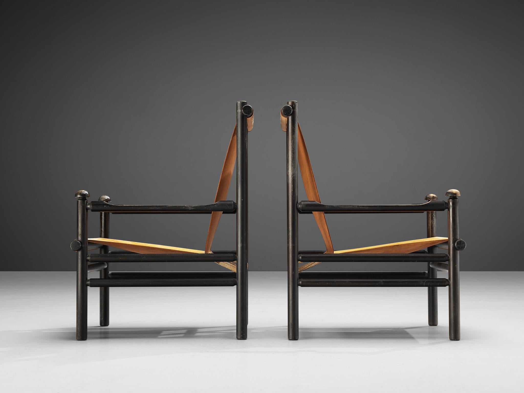 Italian Pair of Lounge Chairs in Patinated Leather 2