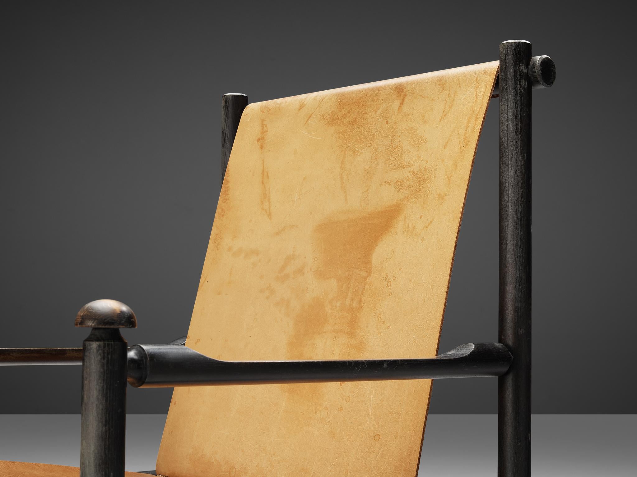 Italian Pair of Lounge Chairs in Patinated Leather 3