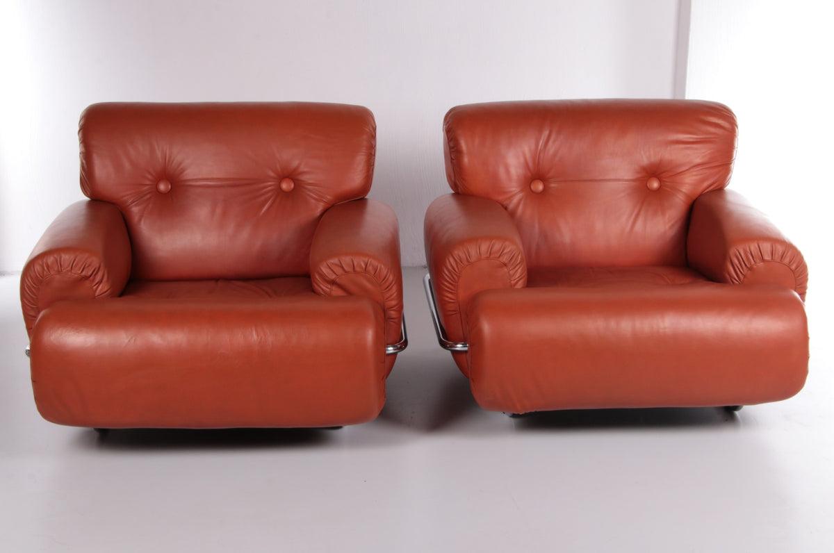 Pair of Italian Lounge Chairs Robust and Leather, 1970s
These chairs are in the style of Guido Faleschini, an Italian designer from the 1970s.

A set of two rare armchairs in leather and chrome metal. Truly iconic pieces from the 70s and elegant