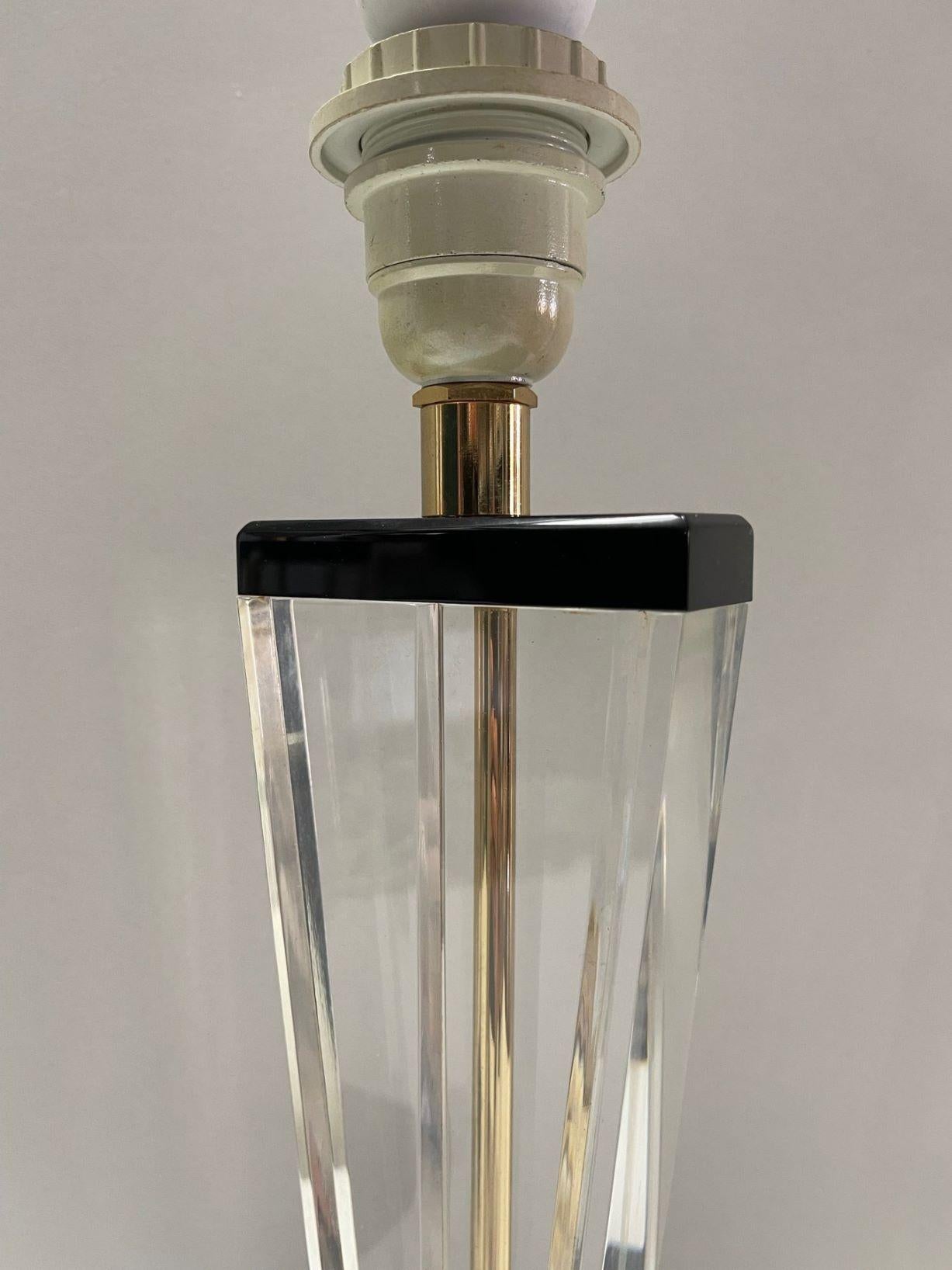 Pair of Italian Lucite Table Lamps, 1960s For Sale 7