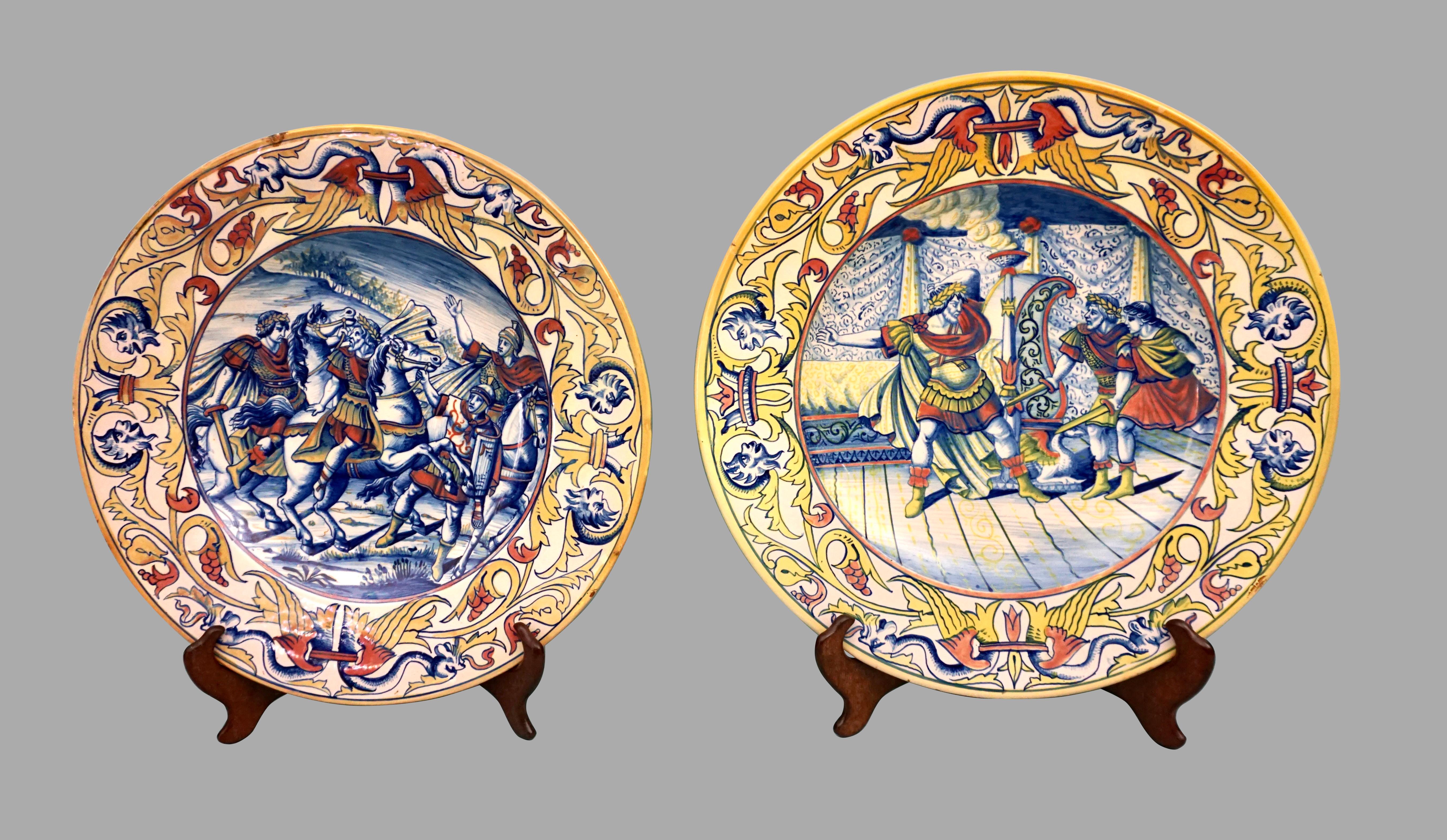 Pair of Italian Maiolica Chargers Depicting Roman Warriors in Combat For Sale 11