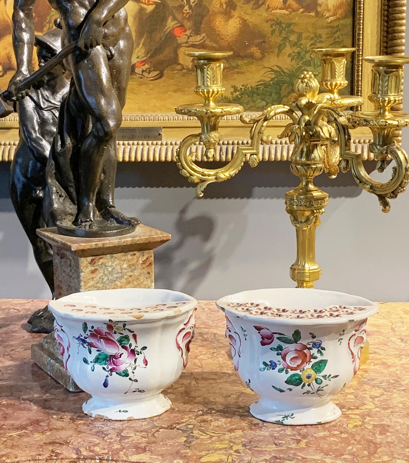 Pair of Italian Maiolica Flower Pots, Antonio Ferretti, Lodi, circa 1770 – 1780 7