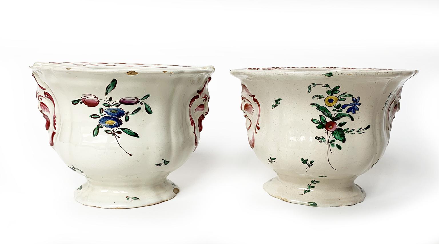 Rococo Pair of Italian Maiolica Flower Pots, Antonio Ferretti, Lodi, circa 1770 – 1780
