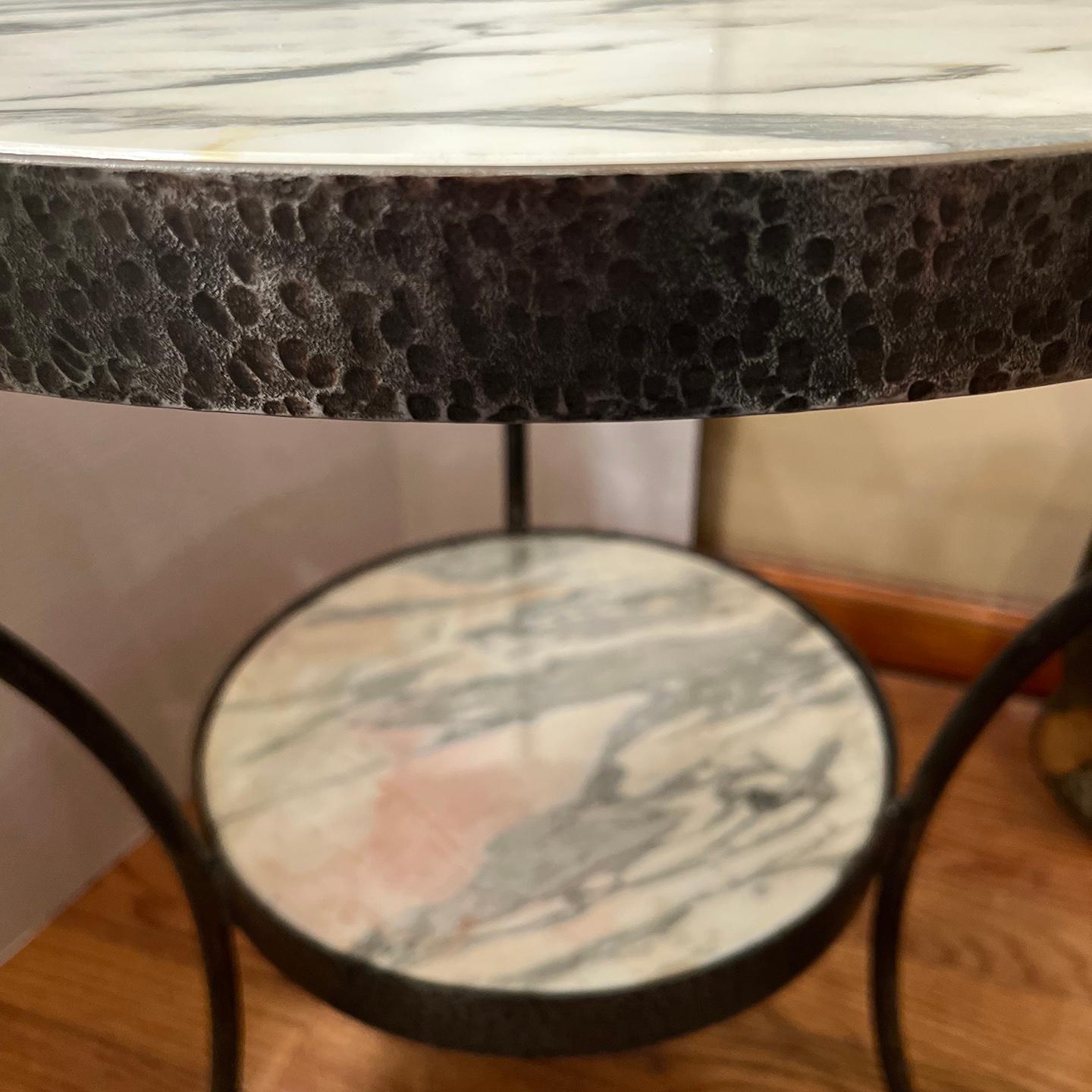 Pair of Italian Marble Side Tables In Good Condition For Sale In New York, NY