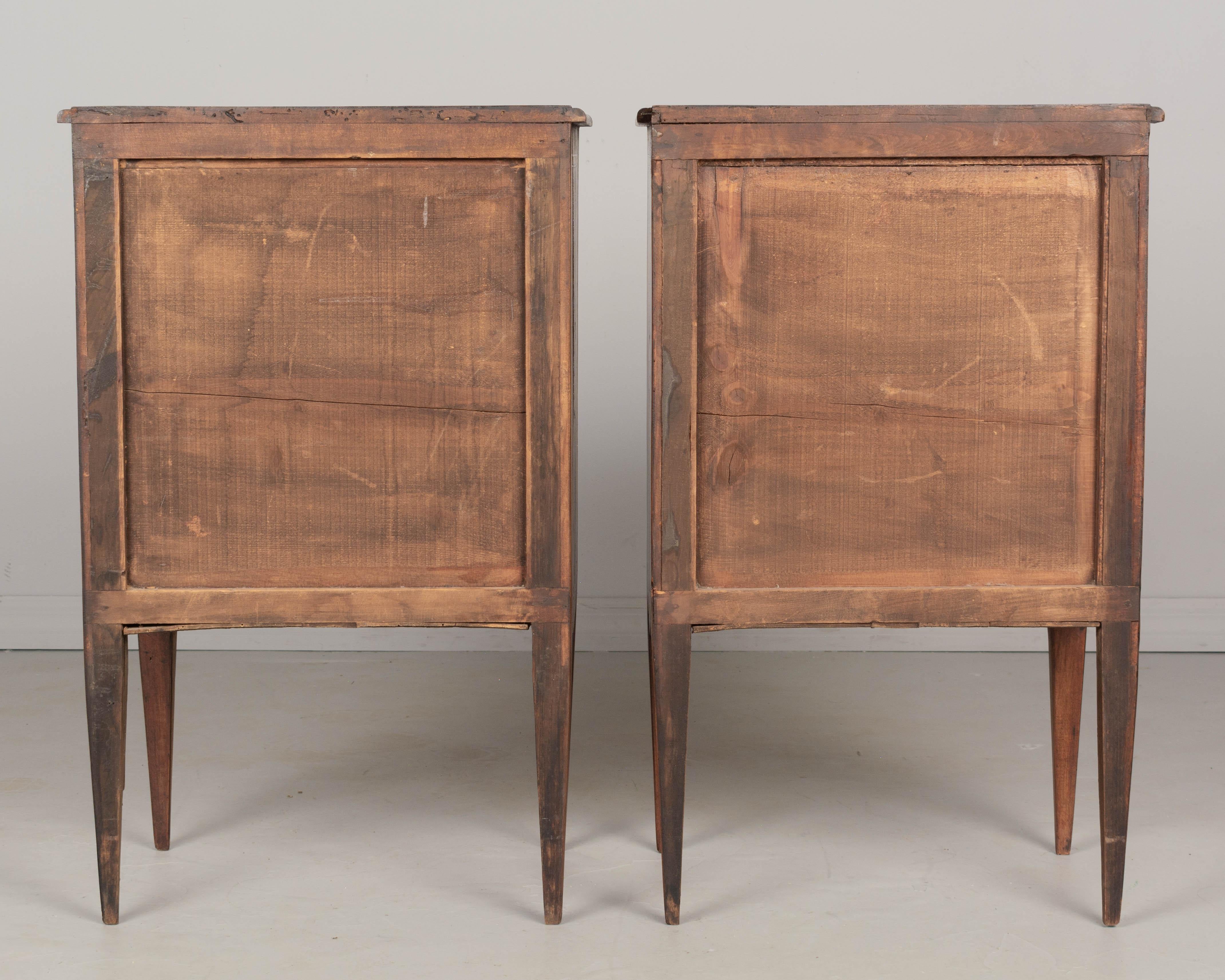 Pair of Italian Marquetry Nightstands or Side Tables In Good Condition For Sale In Winter Park, FL