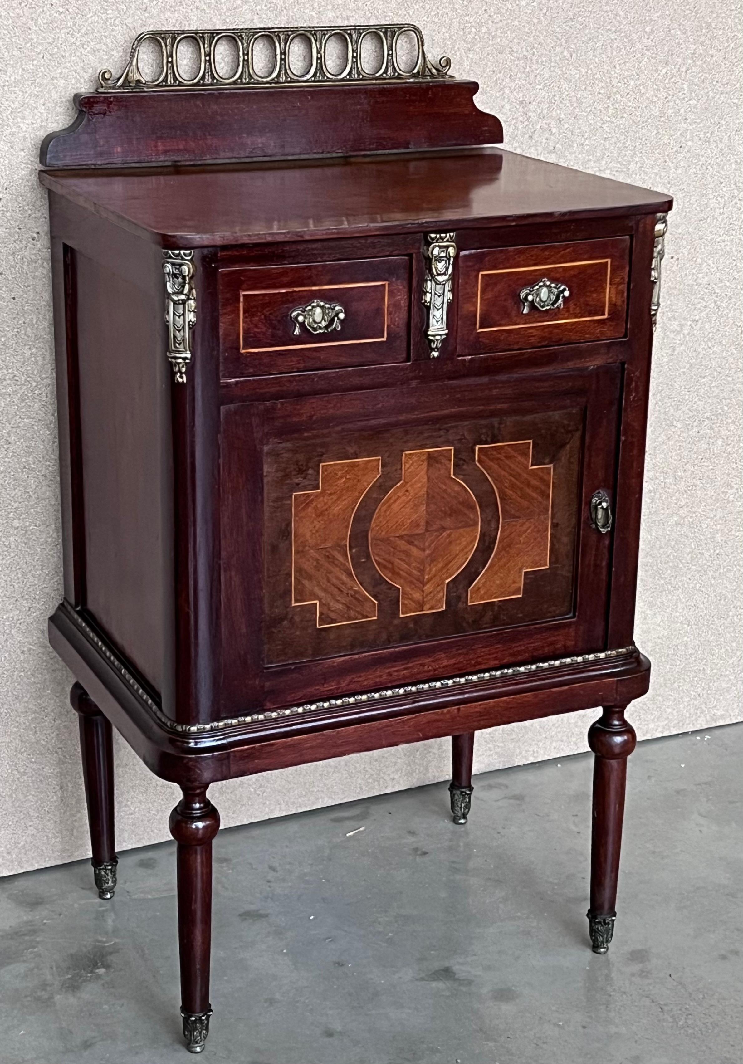 French Provincial Pair of Italian Marquetry Nightstands with Bronze Crest, drawers and doors For Sale