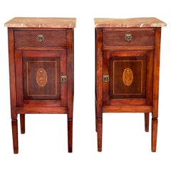 Pareja de Mesillas de Noche de Marquetería Italiana con Cresta de Bronce, cajones y puertas