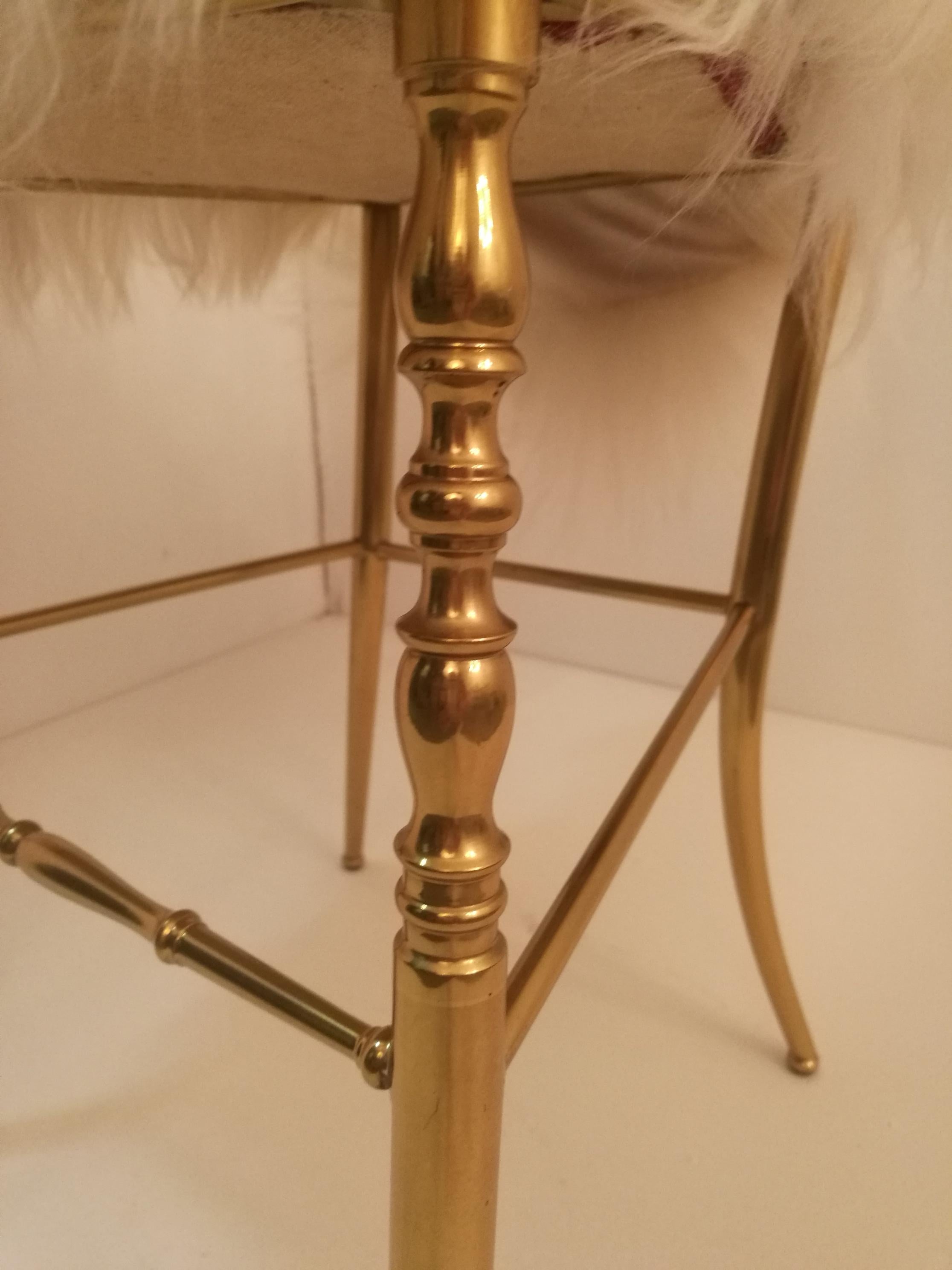 Paire de chaises italiennes massives en laiton par Chiavari, tapisserie Iceland Wol en vente 2