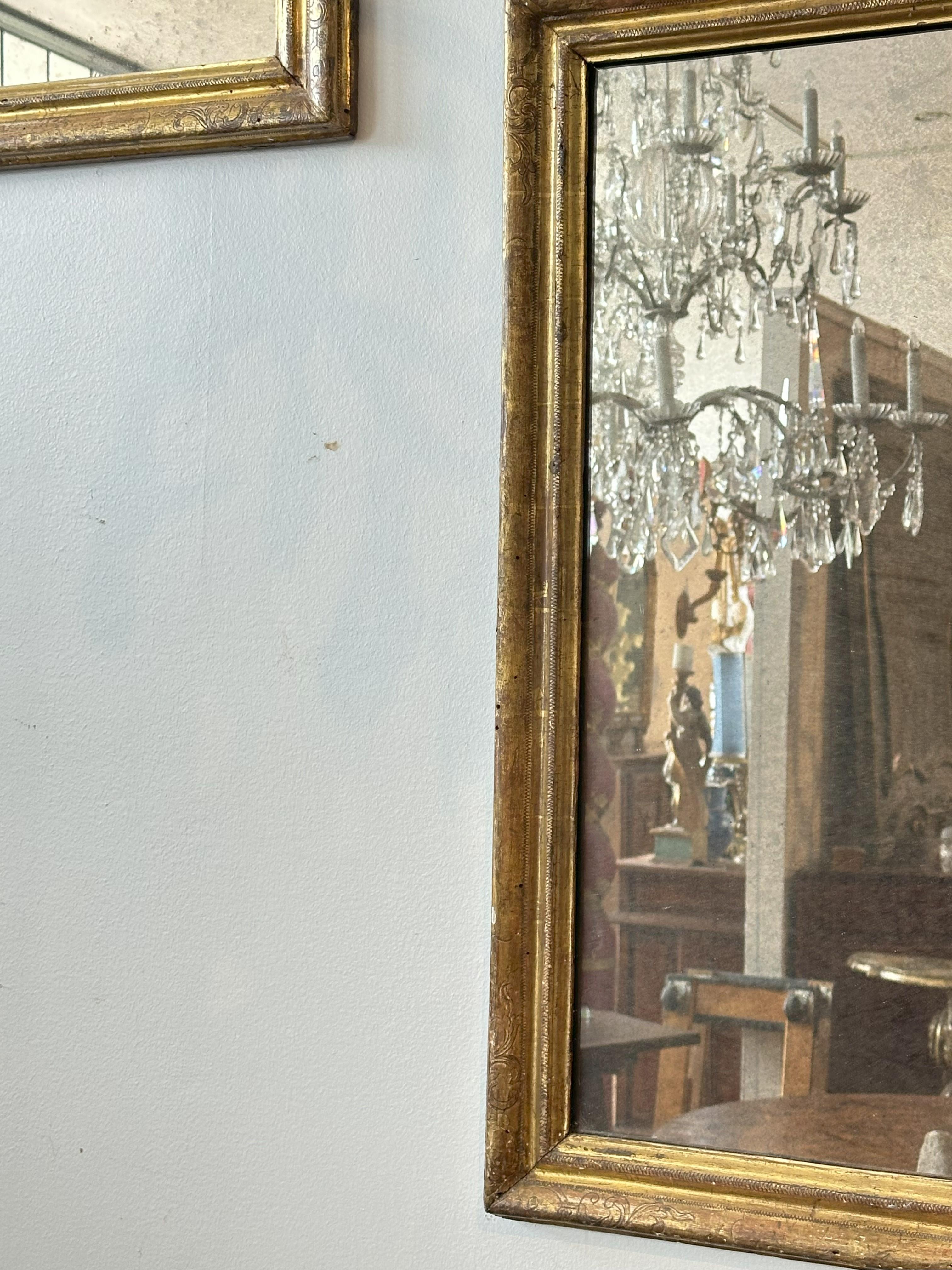 Giltwood Pair of Italian mecca giltwood mirrors - Circa 1850 For Sale