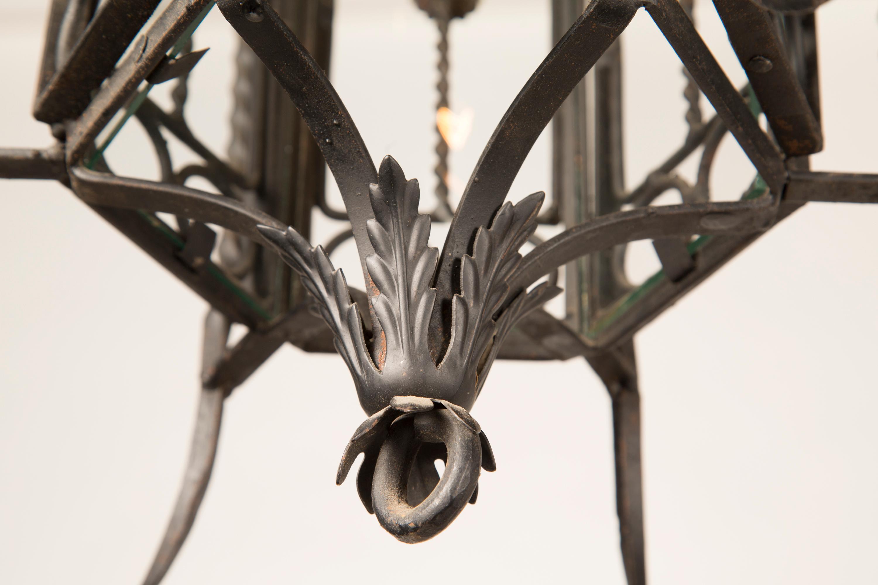 Glass Pair of Italian Mid 20th Century Wrought Iron Hanging Lanterns For Sale