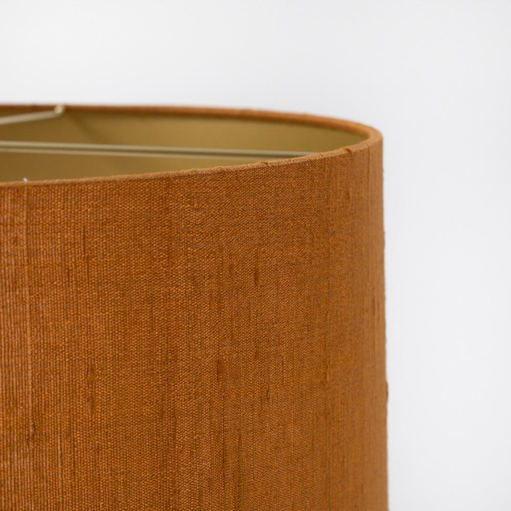 Coppia di lampade da tavolo in acrilico della metà del secolo scorso, con base dorata, di F. Loffredo 1960 in vendita 4