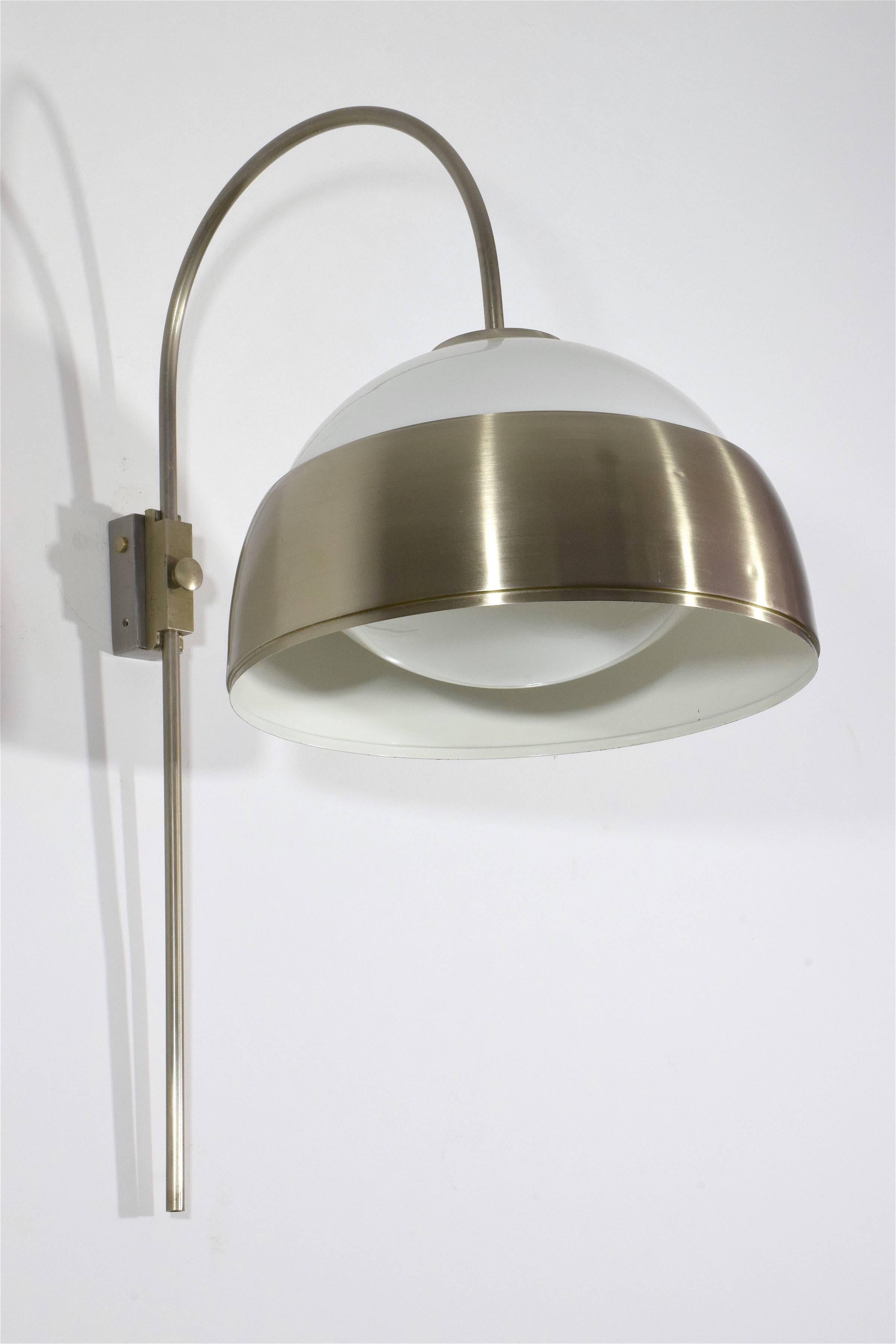 Pair of Italian Midcentury Adjustable Chrome Wall Lights, 1960s In Good Condition In Paris, FR