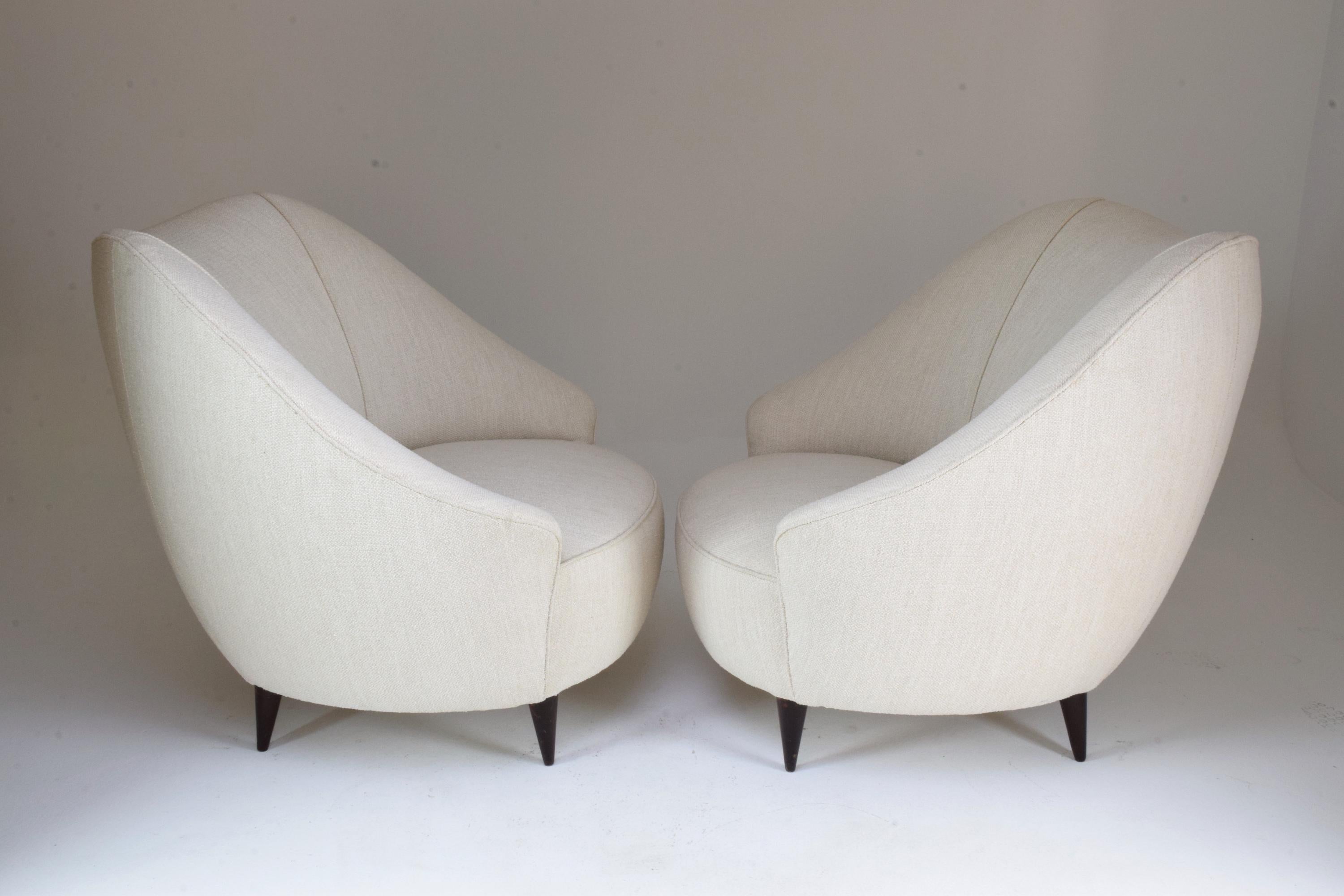 Upholstery Pair of Italian Midcentury Armchairs Attributed to Gio Ponti, 1950s