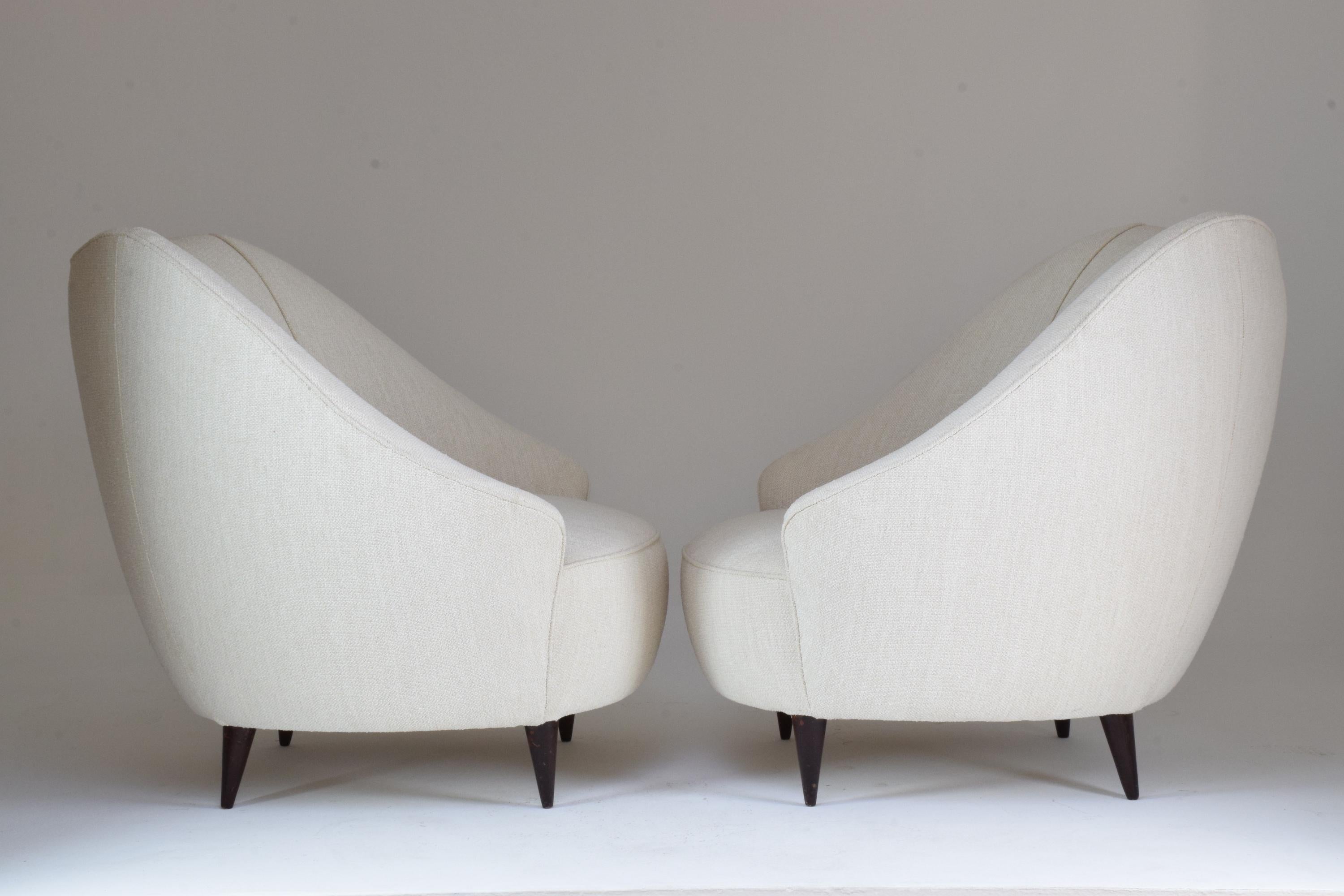 Pair of Italian Midcentury Armchairs Attributed to Gio Ponti, 1950s 1