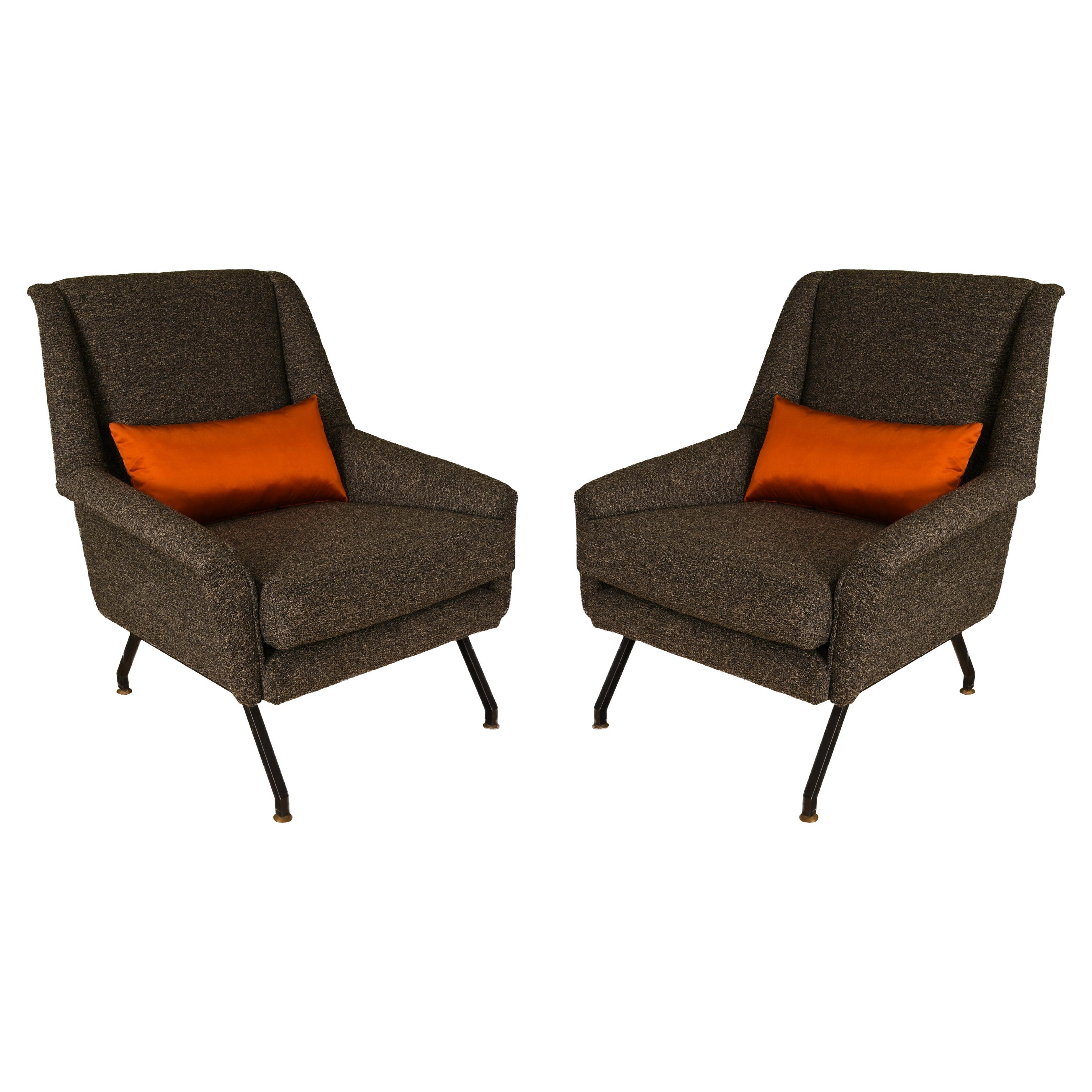 Pair of Italian Mid-Century Armchairs by Gigi Radice for Minotti For Sale