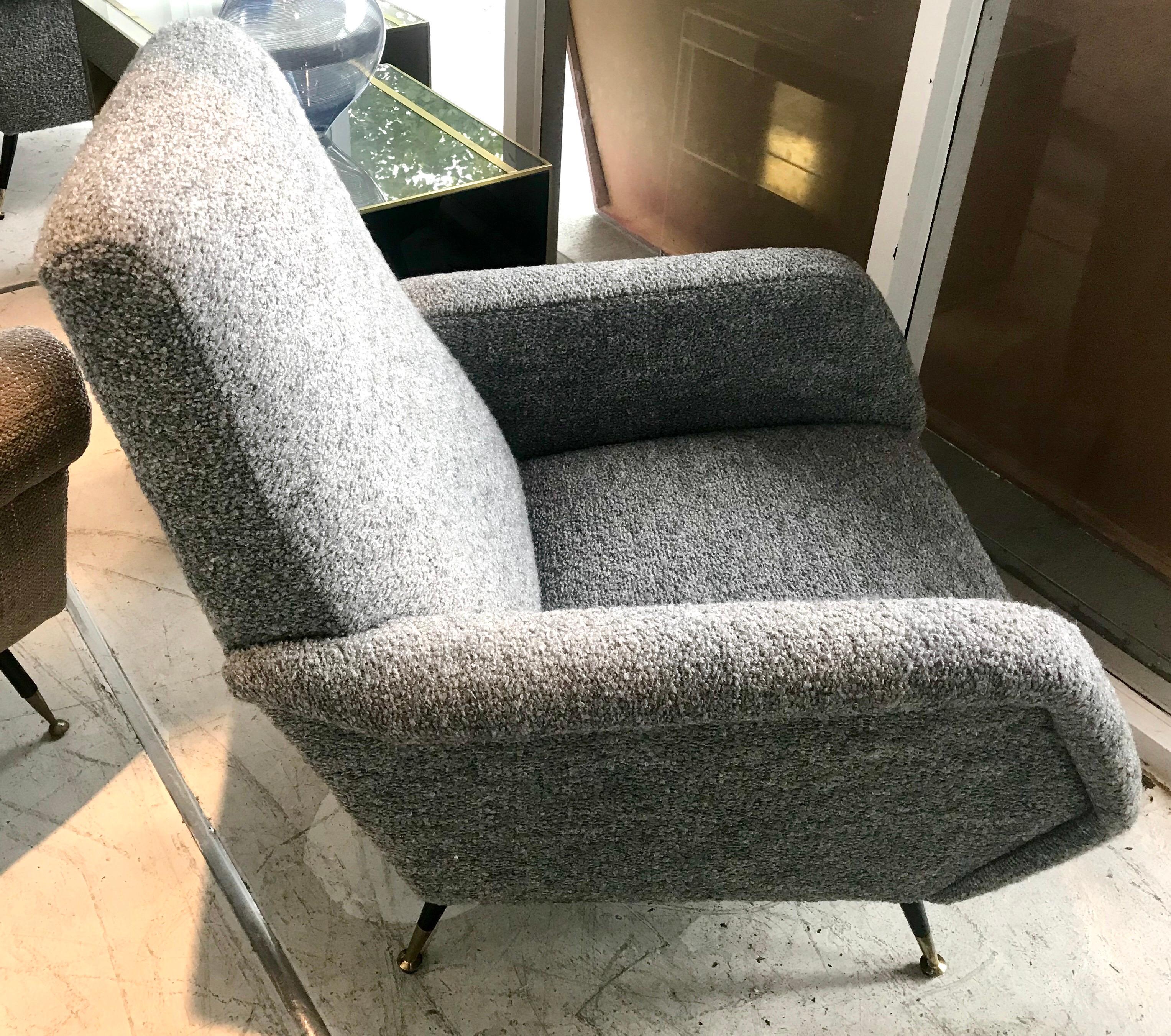 Pair of Italian Midcentury Armchairs by Gio Ponti in Grey Bouclette In Good Condition In Miami, FL