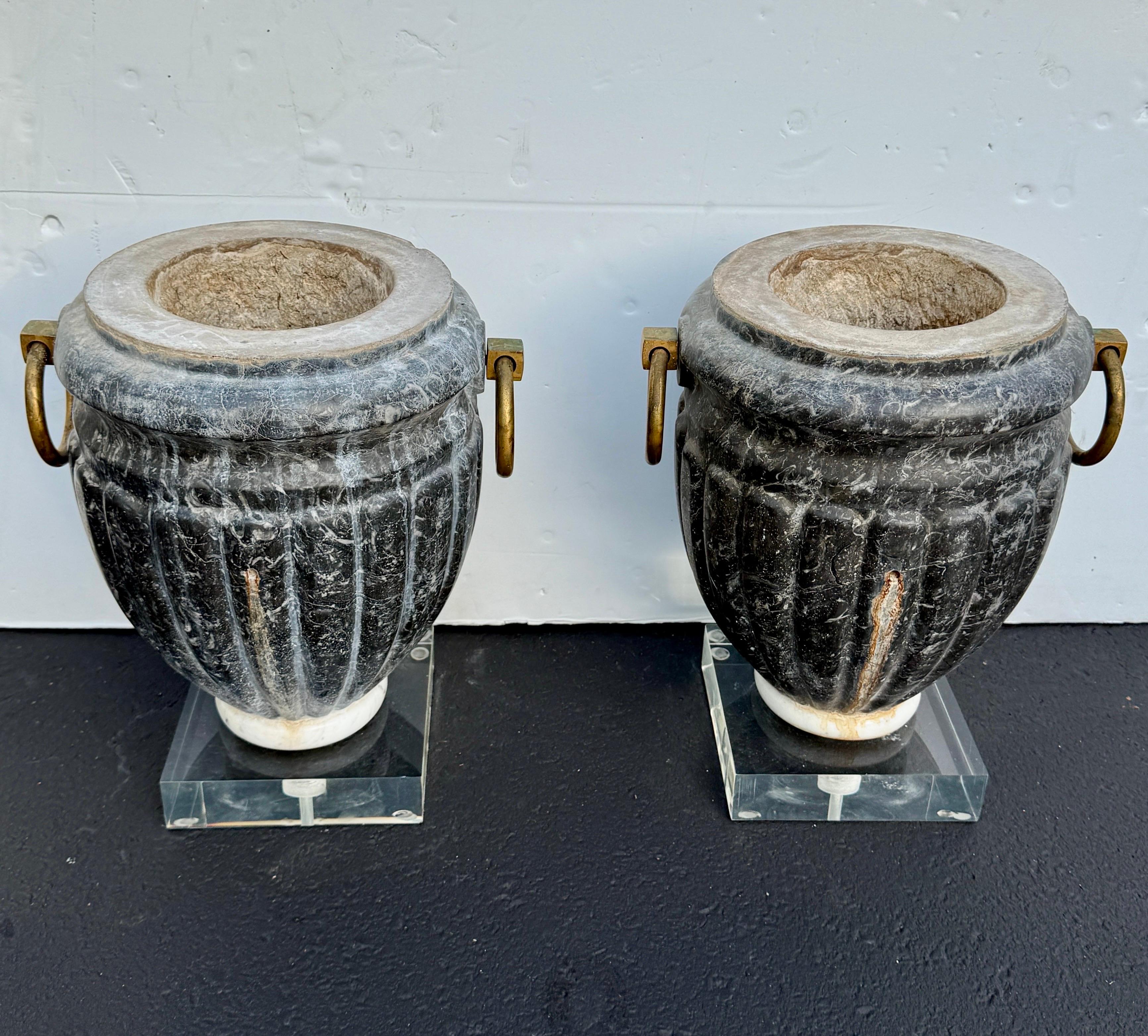 Pair of Italian Mid-Century Carved Marble Fluted Planters Urns For Sale 4