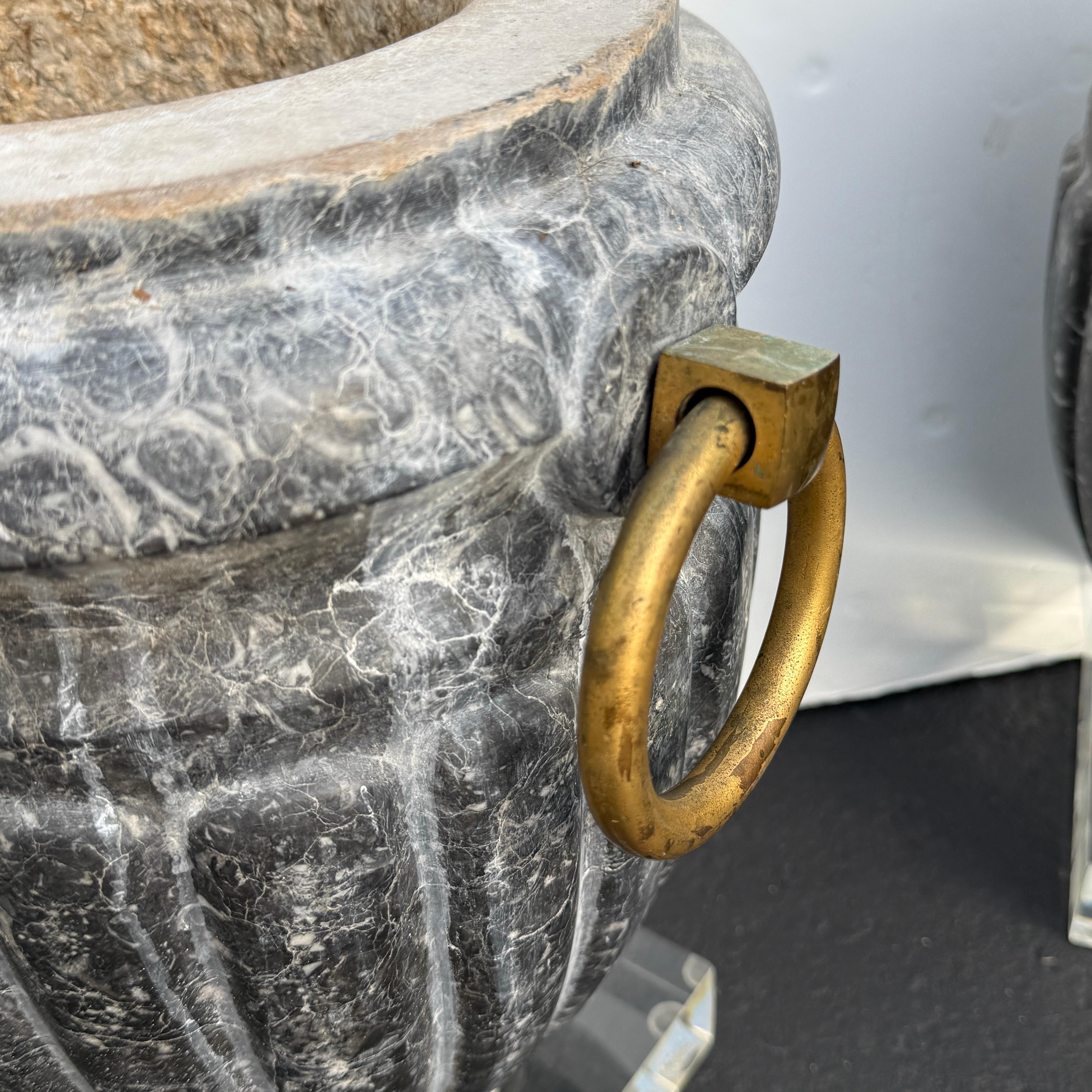Neoclassical Pair of Italian Mid-Century Carved Marble Fluted Planters Urns For Sale