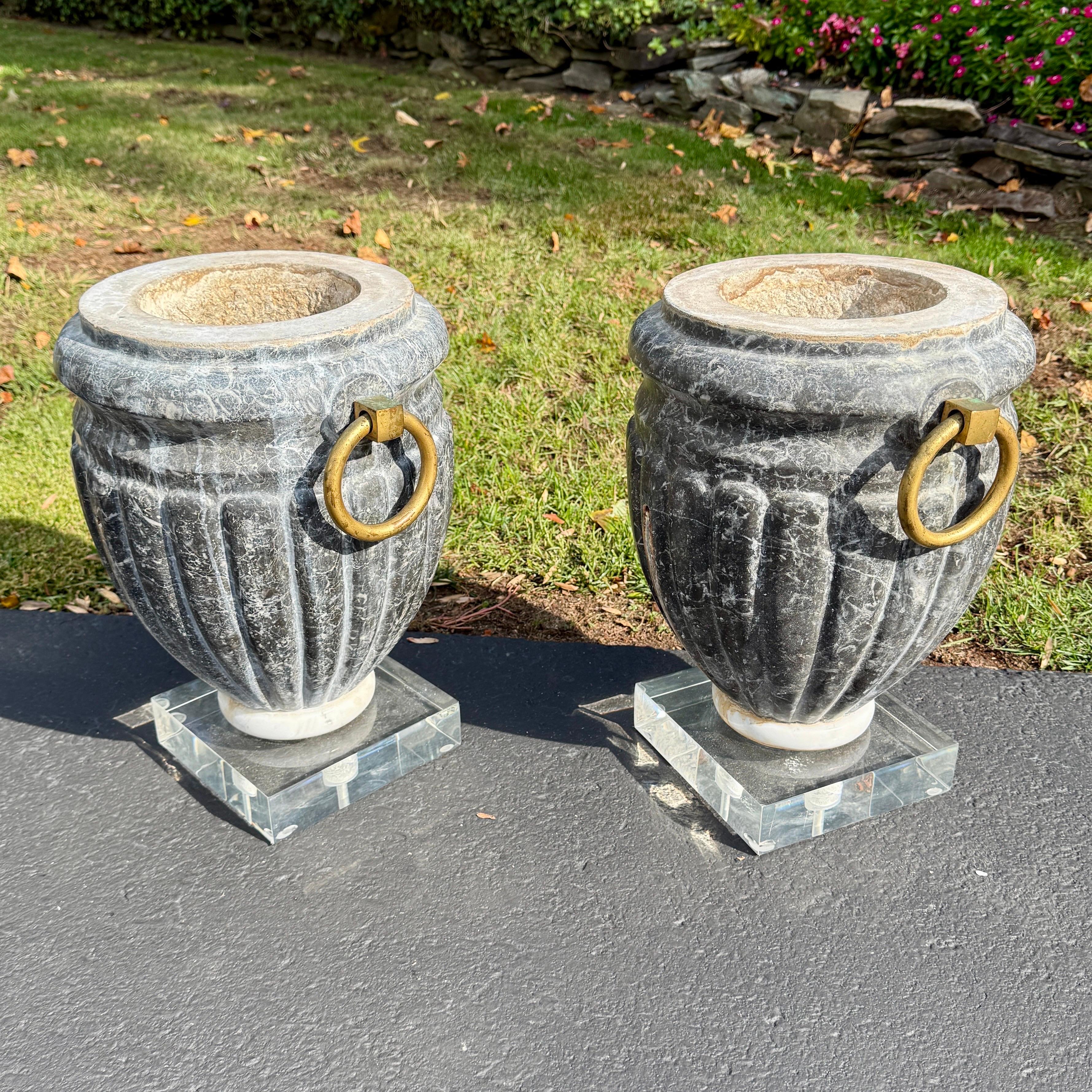 20th Century Pair of Italian Mid-Century Carved Marble Fluted Planters Urns For Sale
