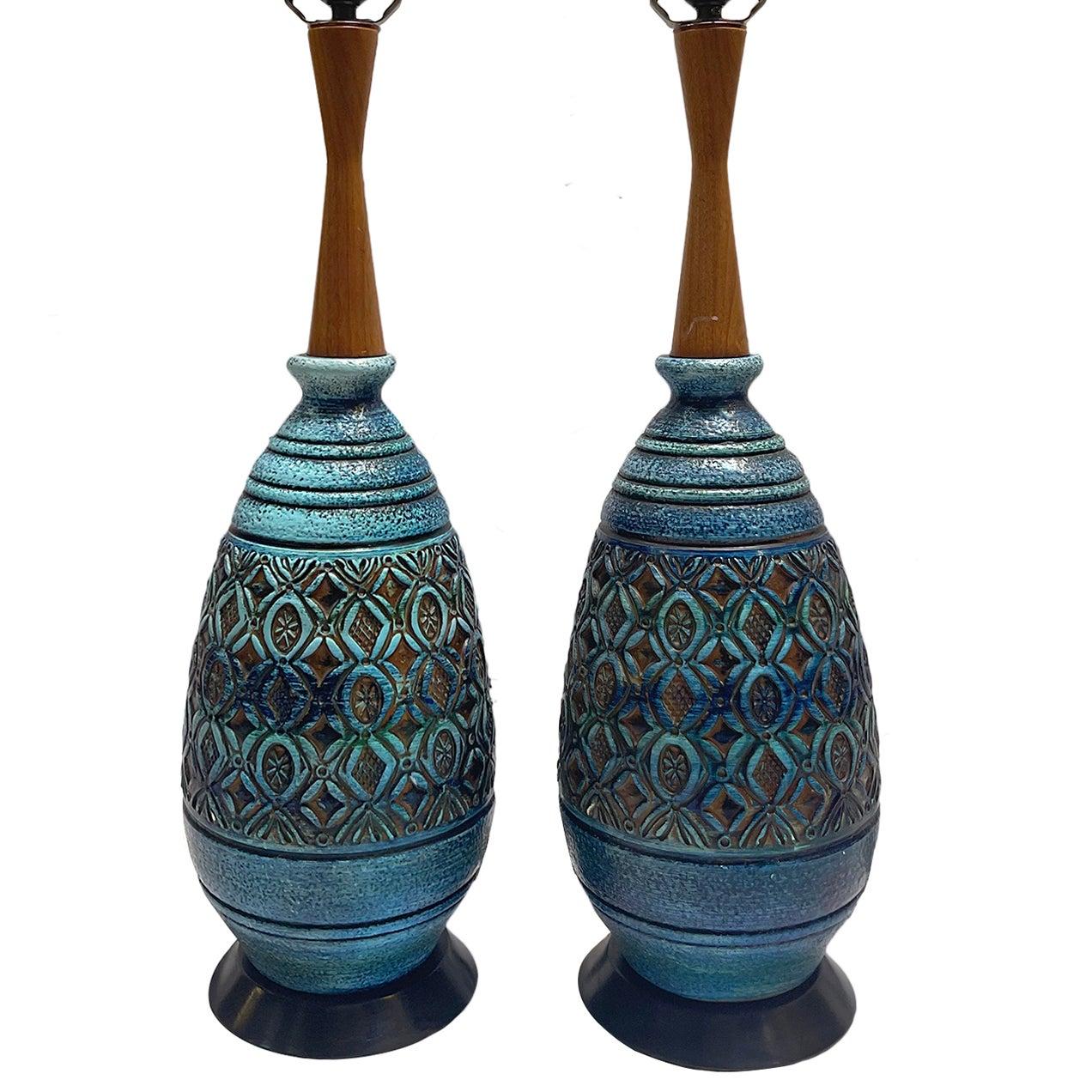 Porcelaine Paire de lampes de table italiennes en céramique du milieu du siècle dernier en vente