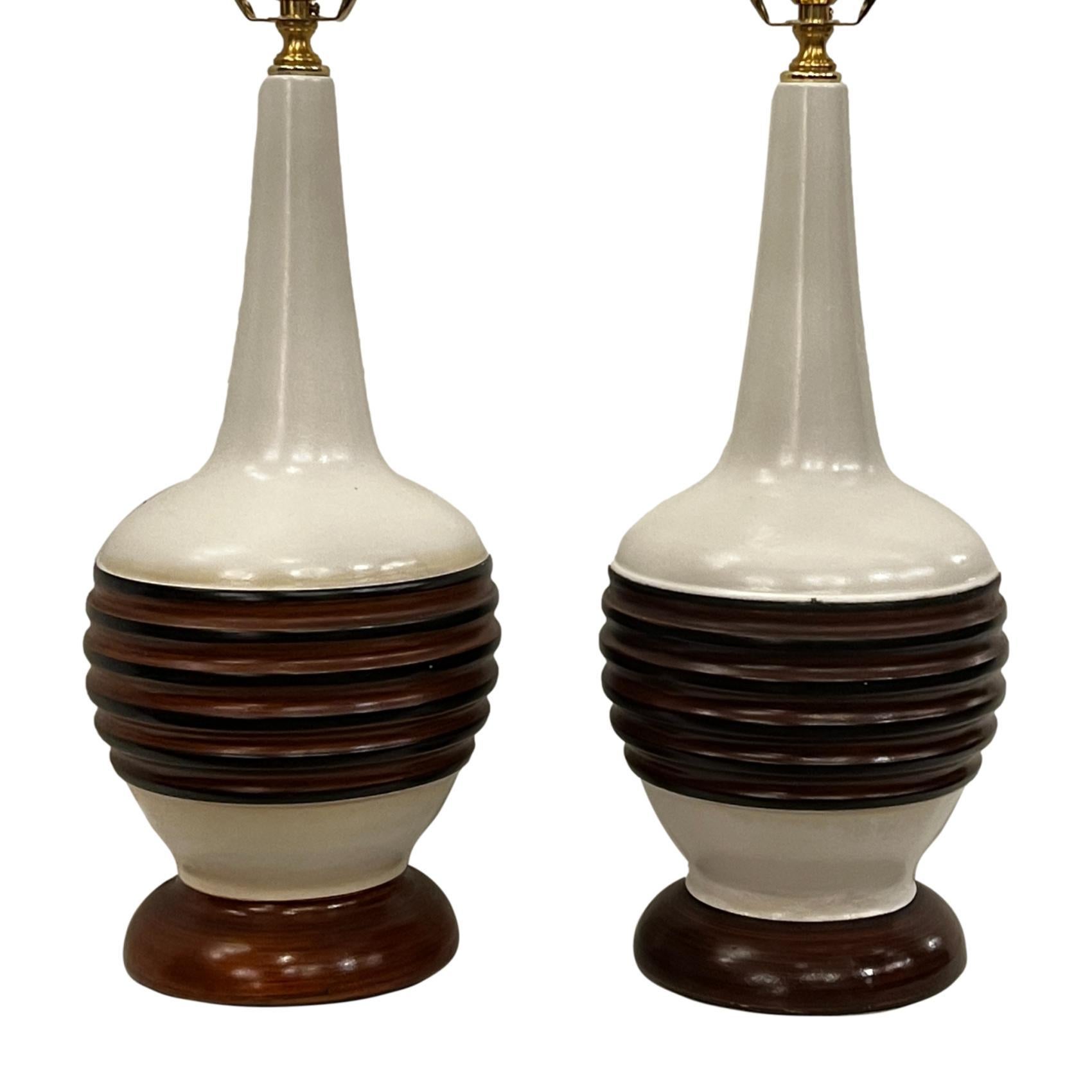 Pair of Italian Mid Century Ceramic Table Lamps For Sale 1