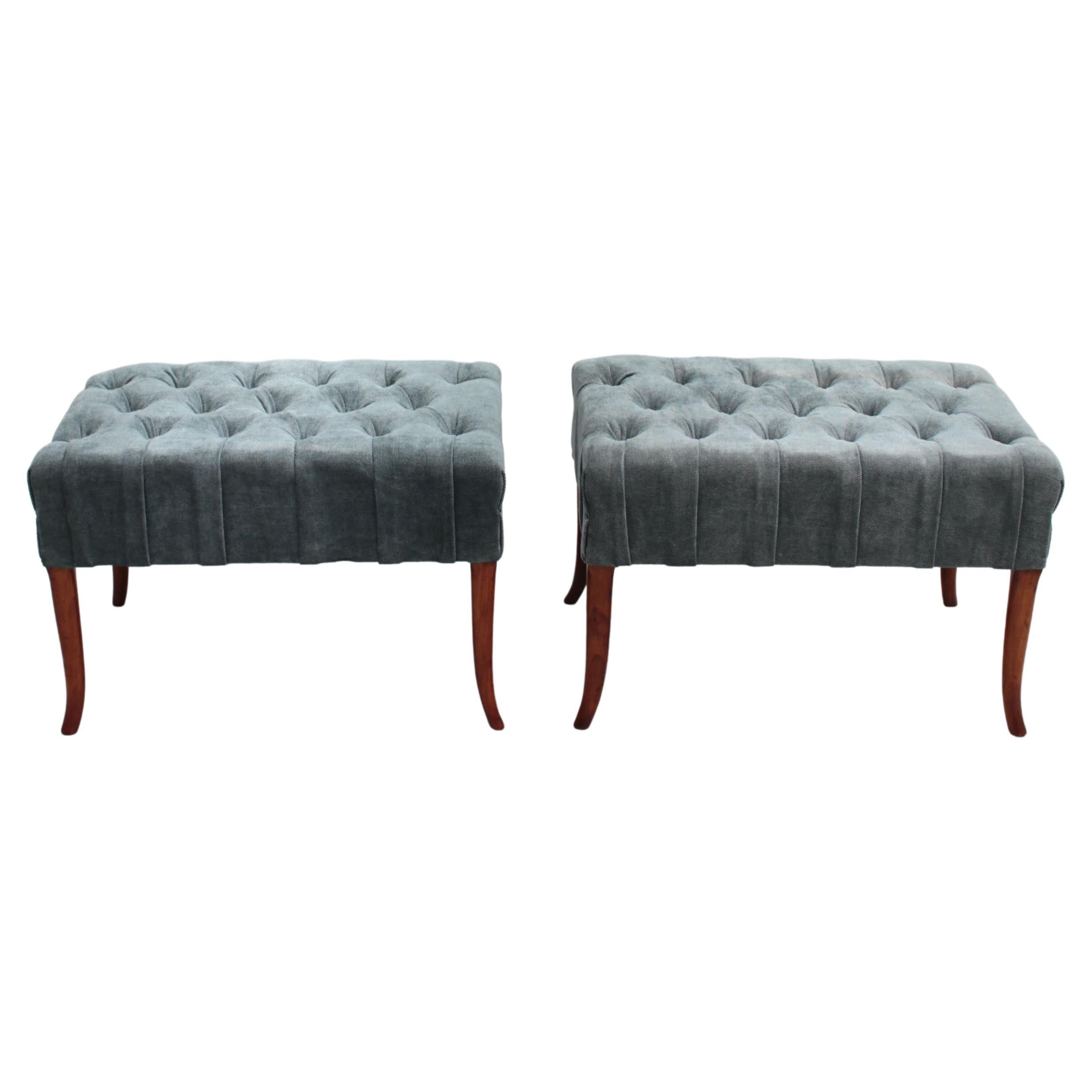 Pair of Italian Mid-Century Chesterfield Pouffes For Sale