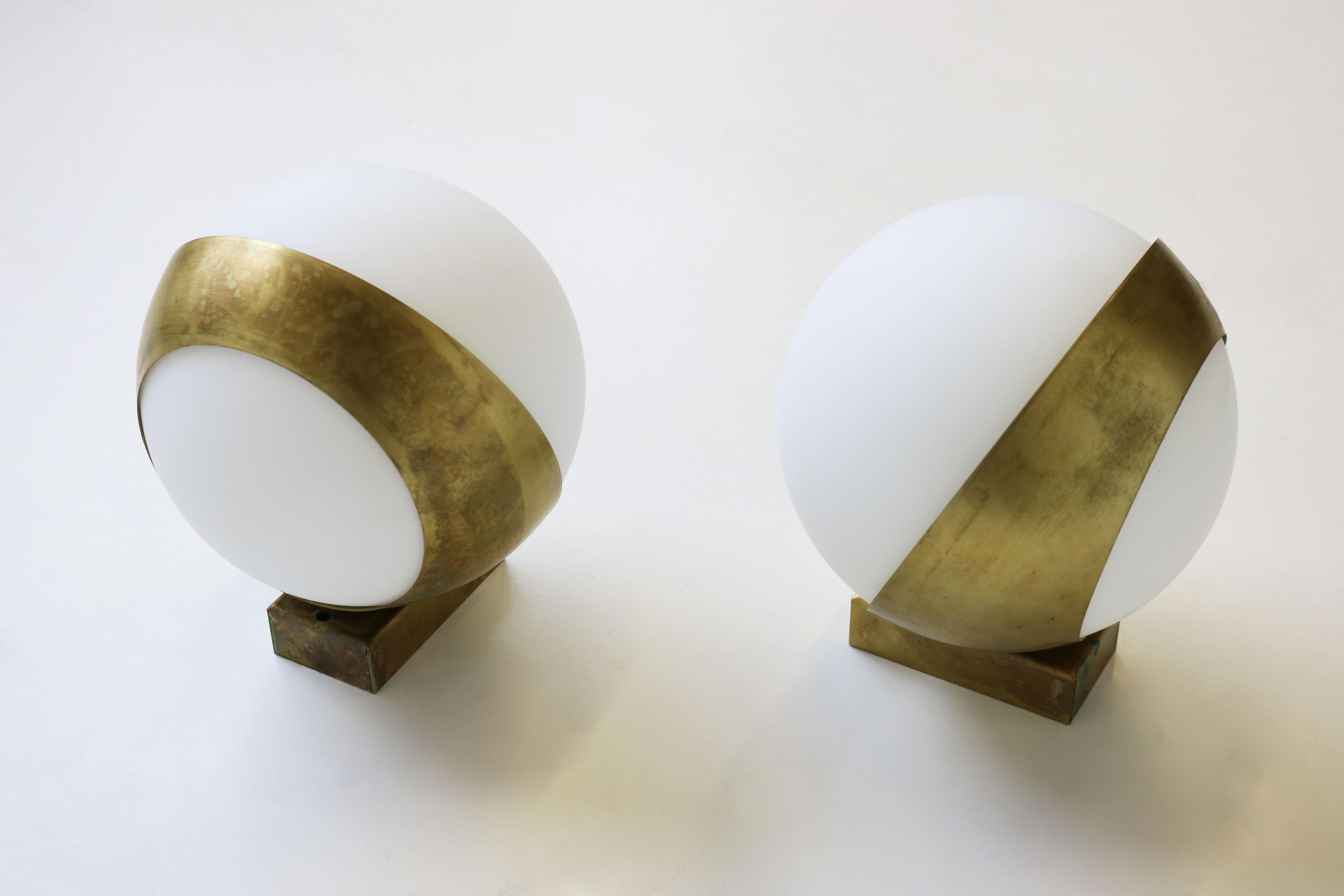 Pair of Italian Mid-Century Design Wall Lights 1950 Stilnovo Style Brass Opaline 5